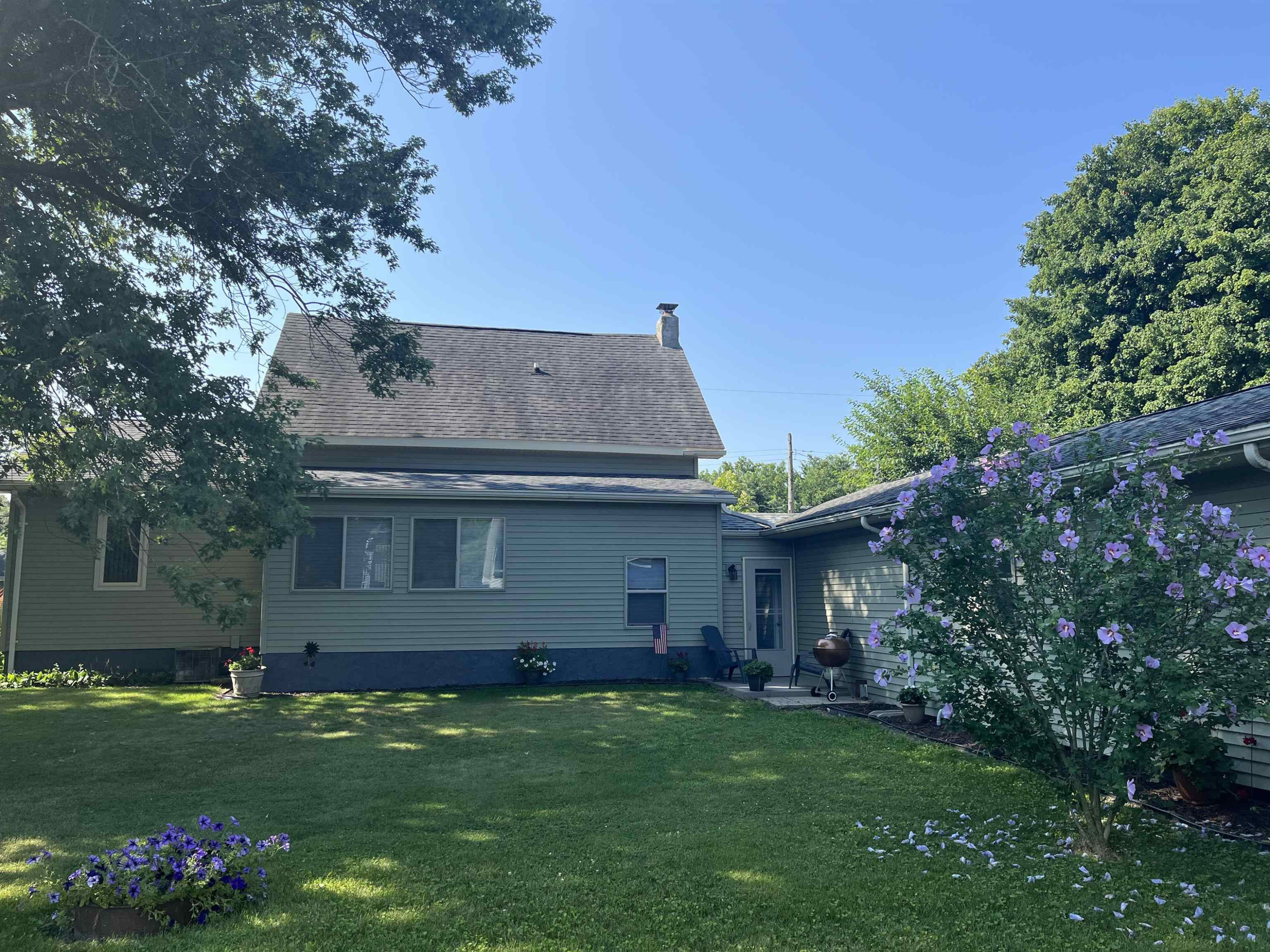 210 Mason, Chesaning, MI 48616 — Photo 6