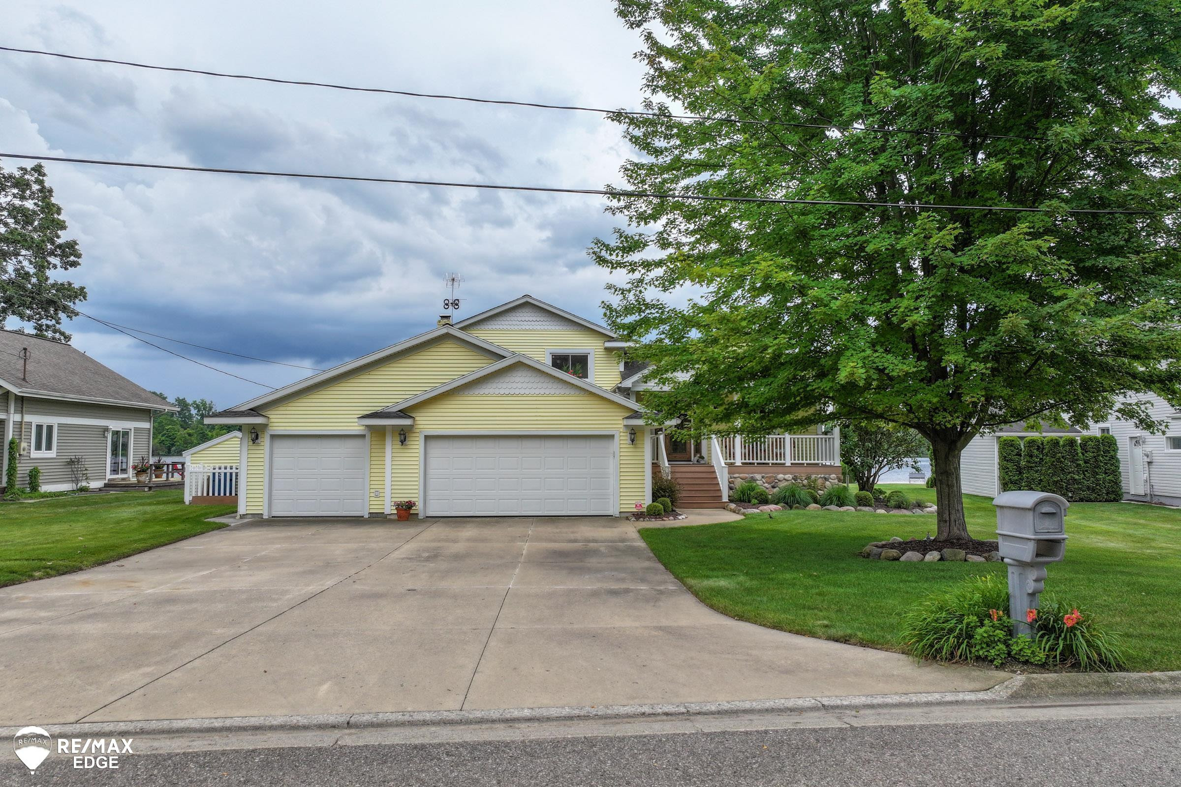 946 Holly Bush, Holly, MI 48442 — Photo 42