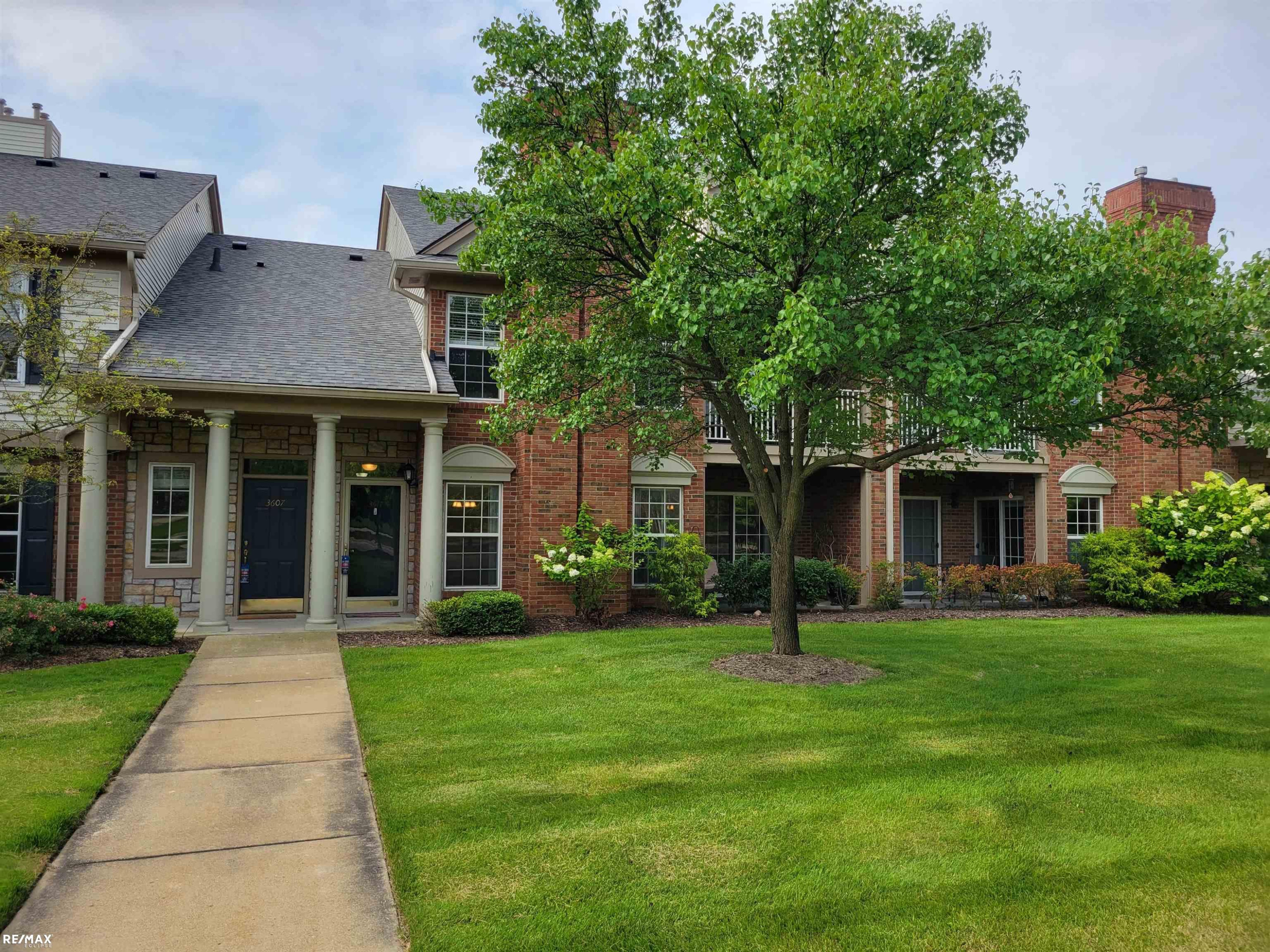 3617 Oakmonte Street, Rochester, MI 48306