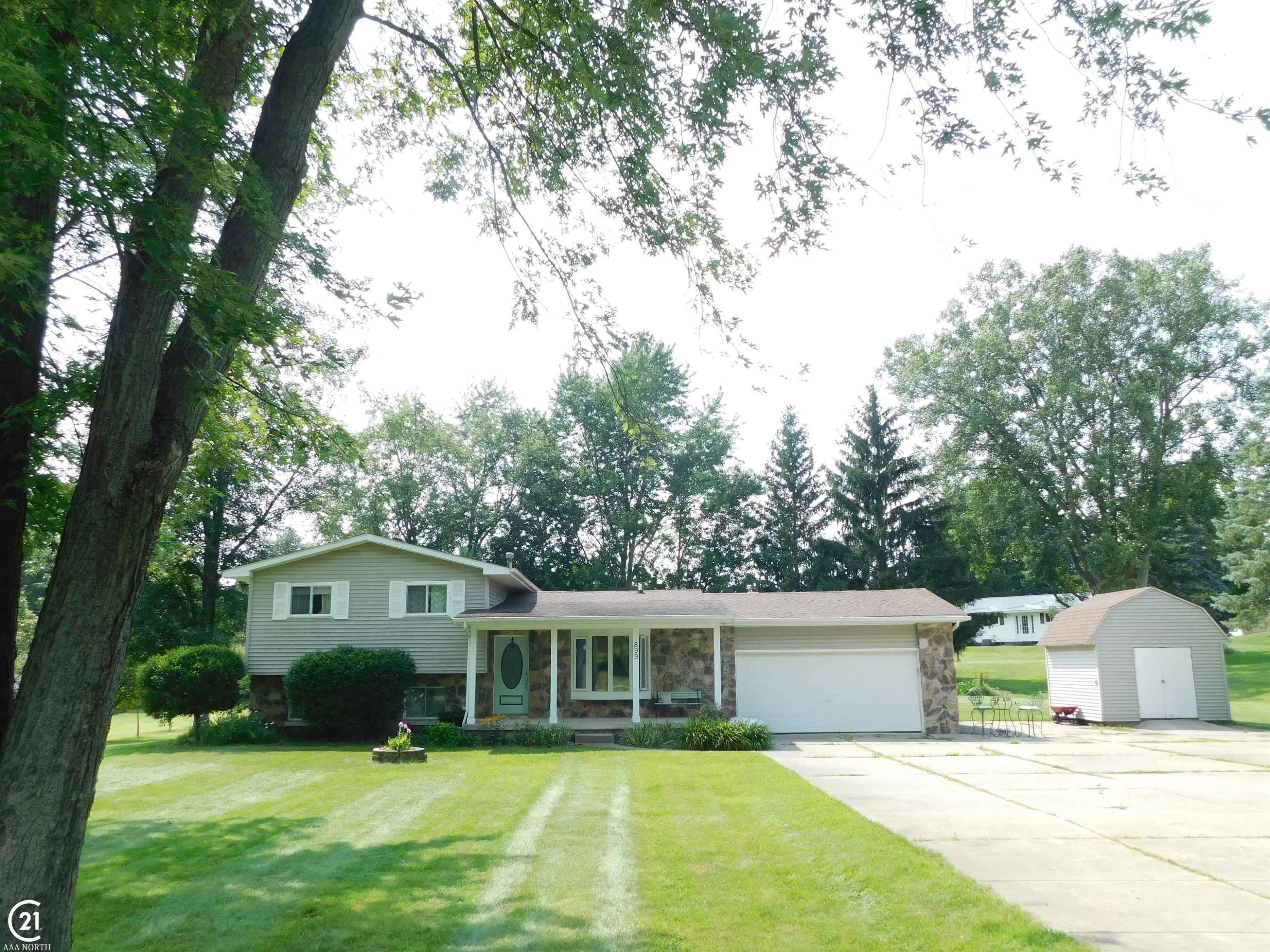 899 Mary Drive, Lapeer, MI 48446 — Photo 5