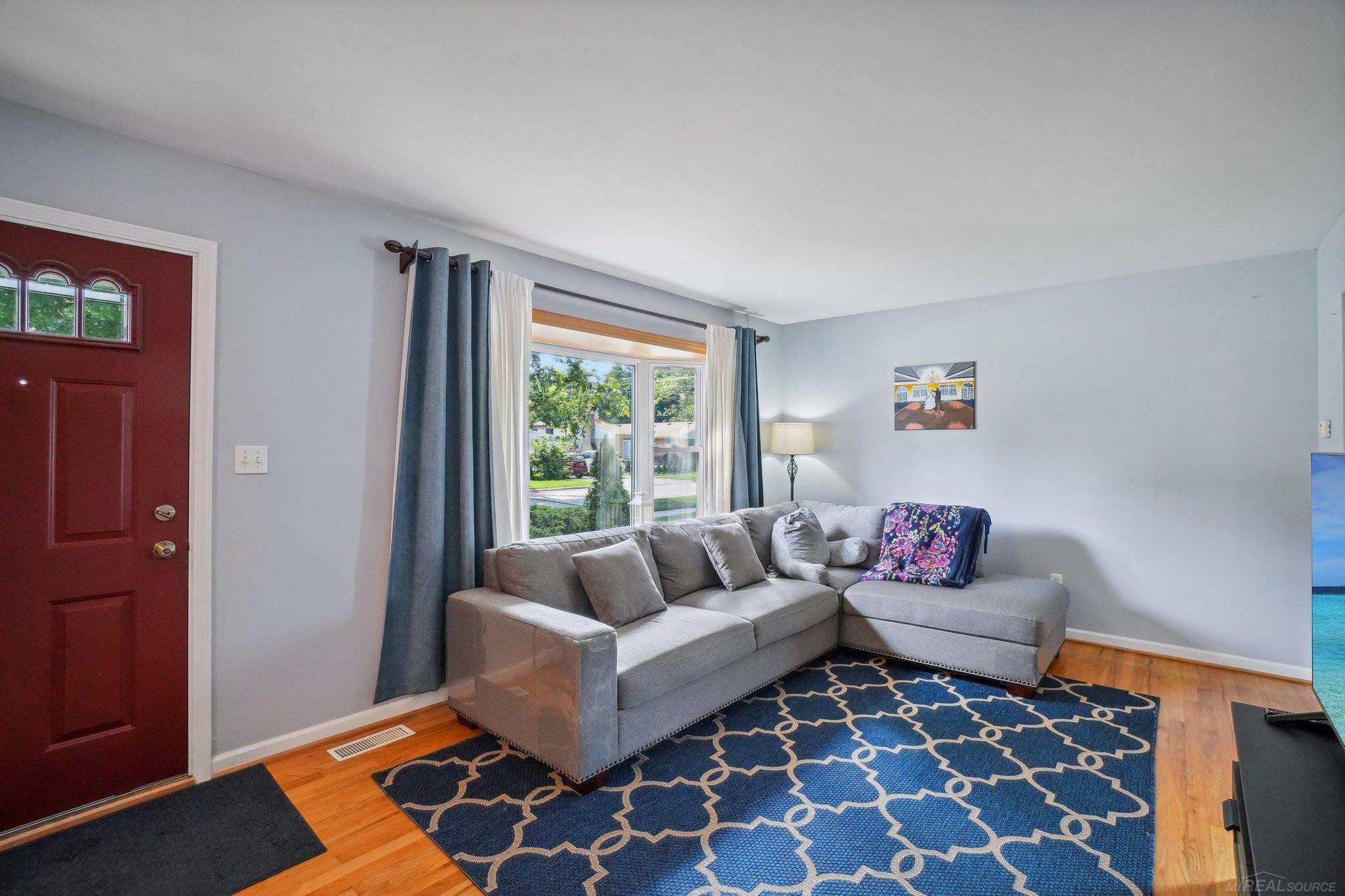8183 Holly Drive, Canton, MI 48187 — Photo 8