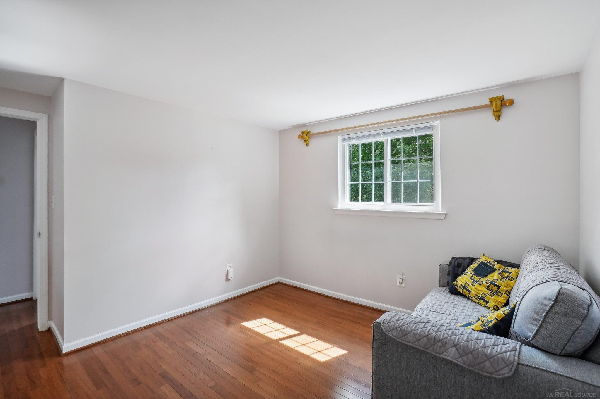 8183 Holly Drive, Canton, MI 48187 — Photo 23