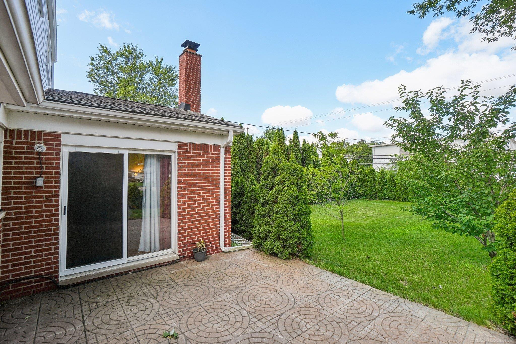 8183 Holly Drive, Canton, MI 48187 — Photo 33