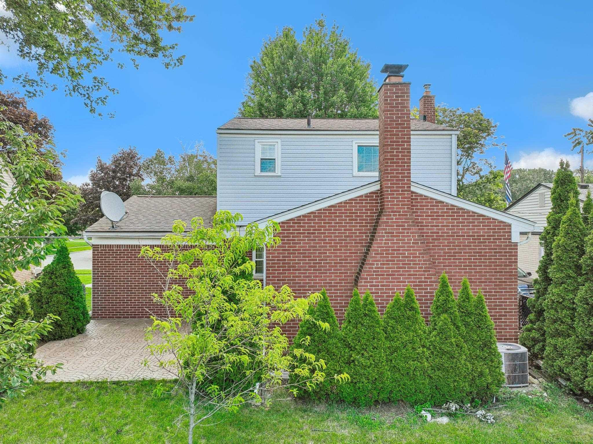 8183 Holly Drive, Canton, MI 48187 — Photo 36