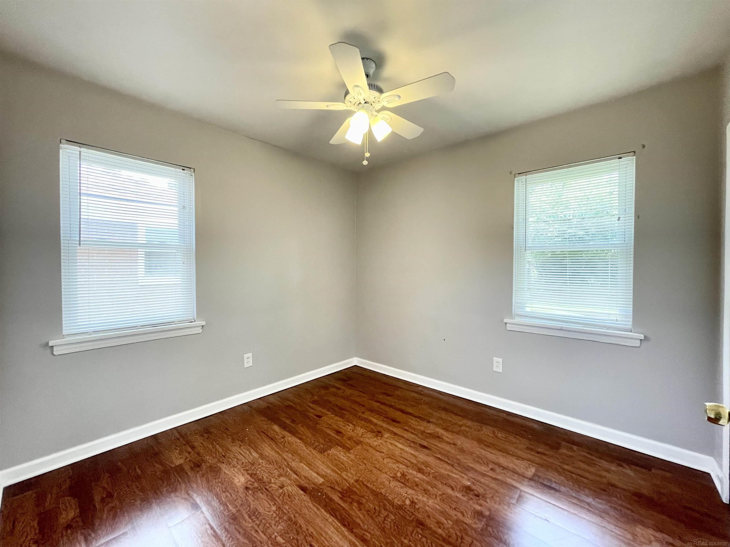 1126 E Hudson Street, MI 48071 — Photo 11