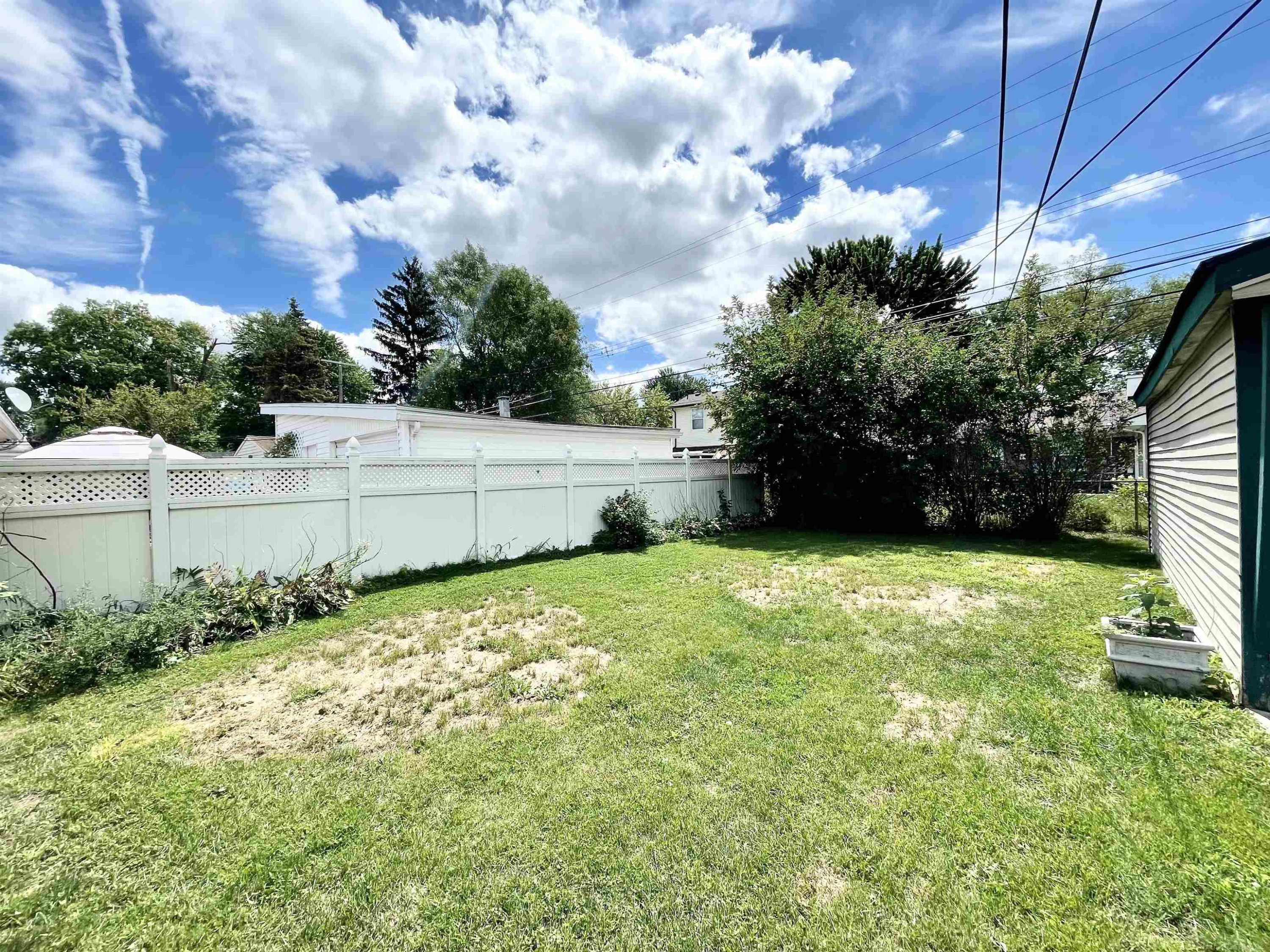 1126 E Hudson Street, MI 48071 — Photo 19