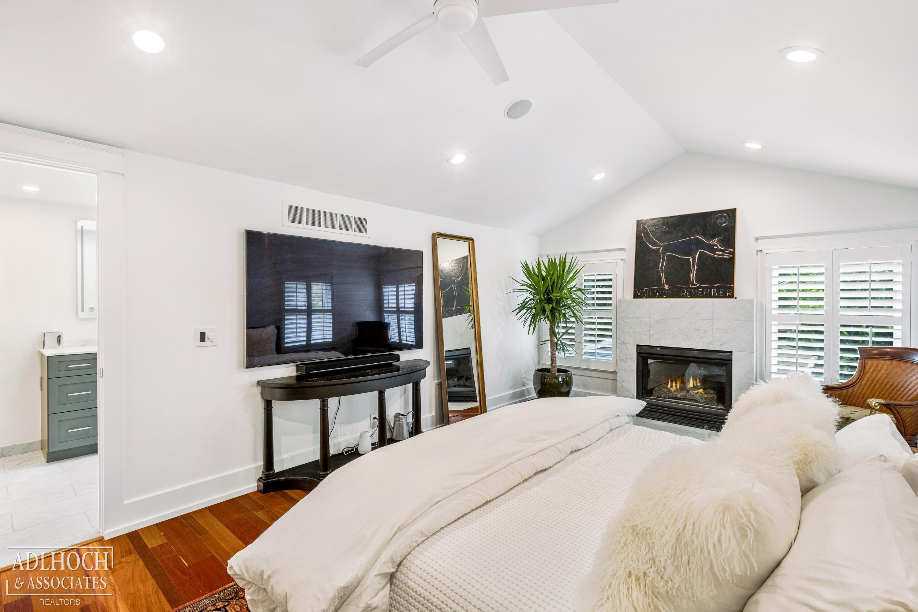 691 Wallace Street, Birmingham, MI 48009 — Photo 18