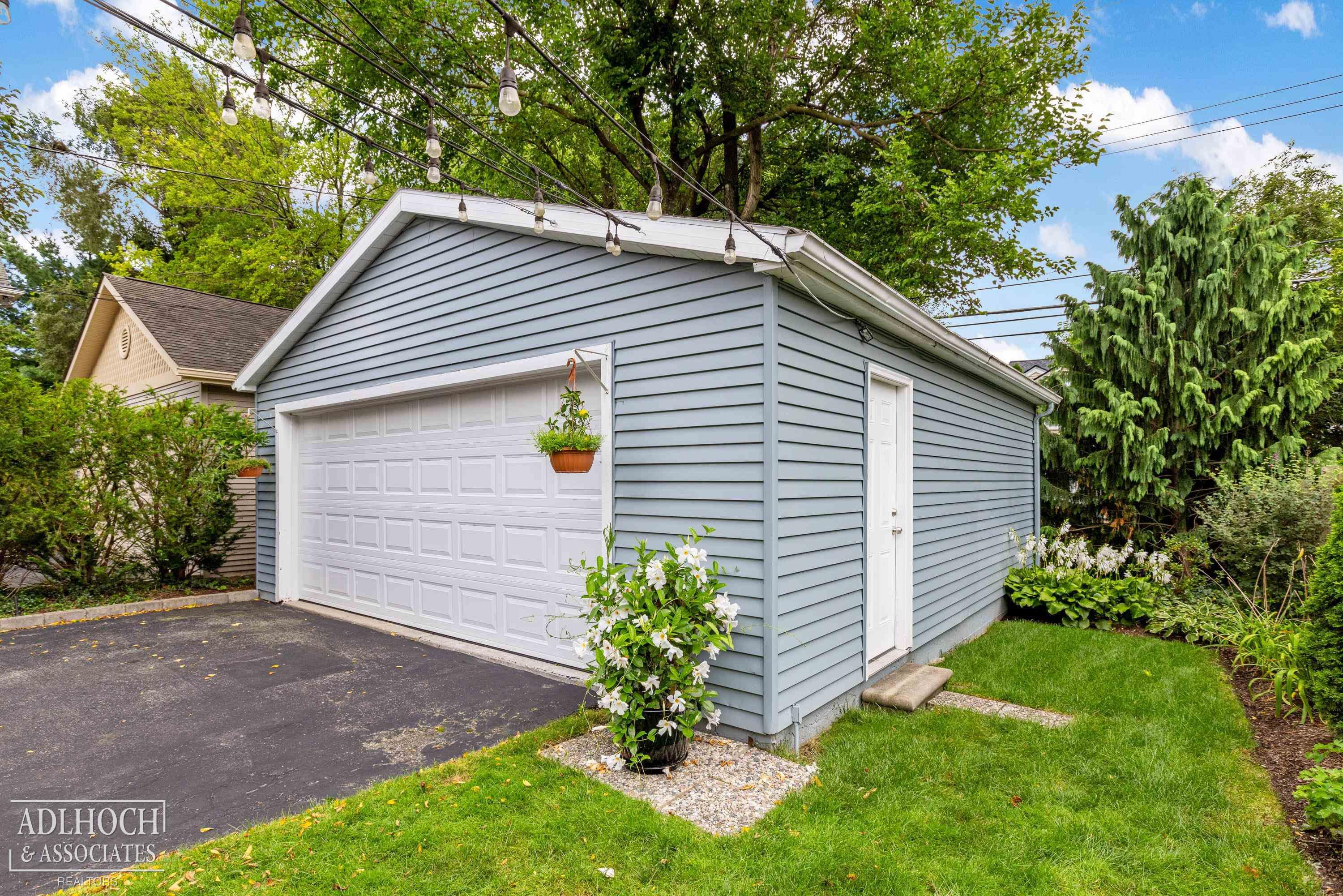 691 Wallace Street, Birmingham, MI 48009 — Photo 34