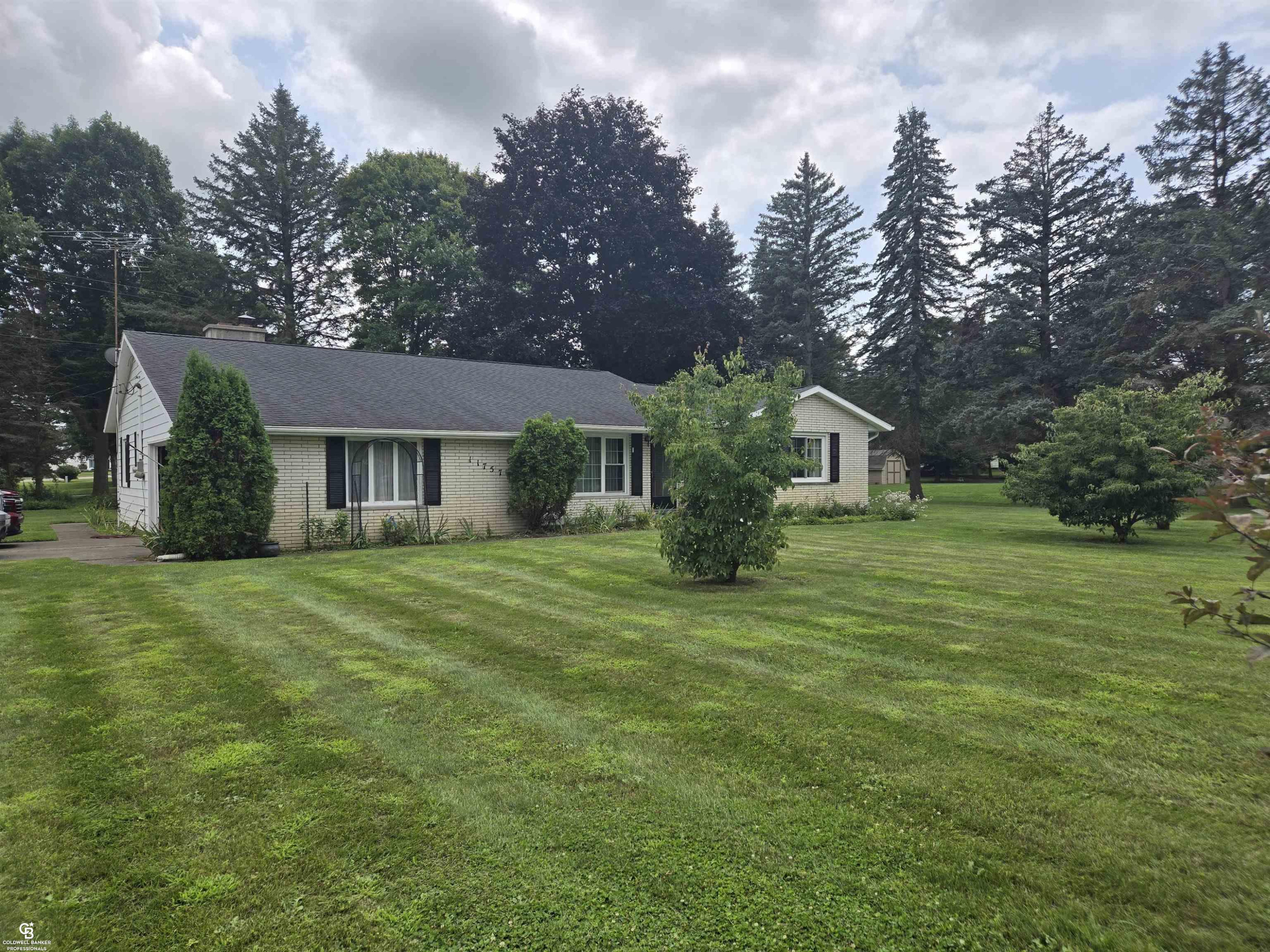 11757 Yale Road, Yale, MI 48097 — Photo 2