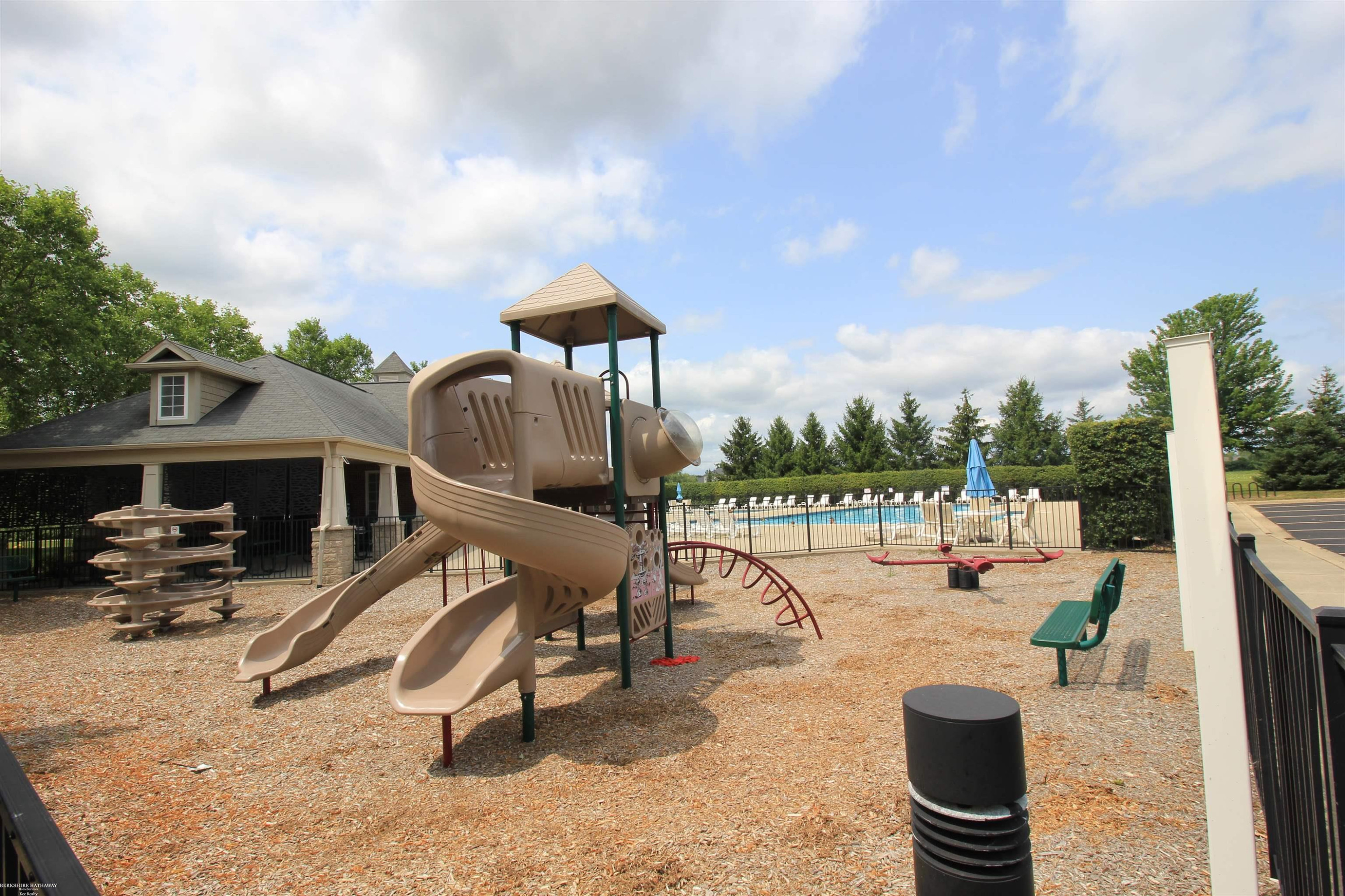 9035 Parkland Drive, Ypsilanti, MI 48197 — Photo 36