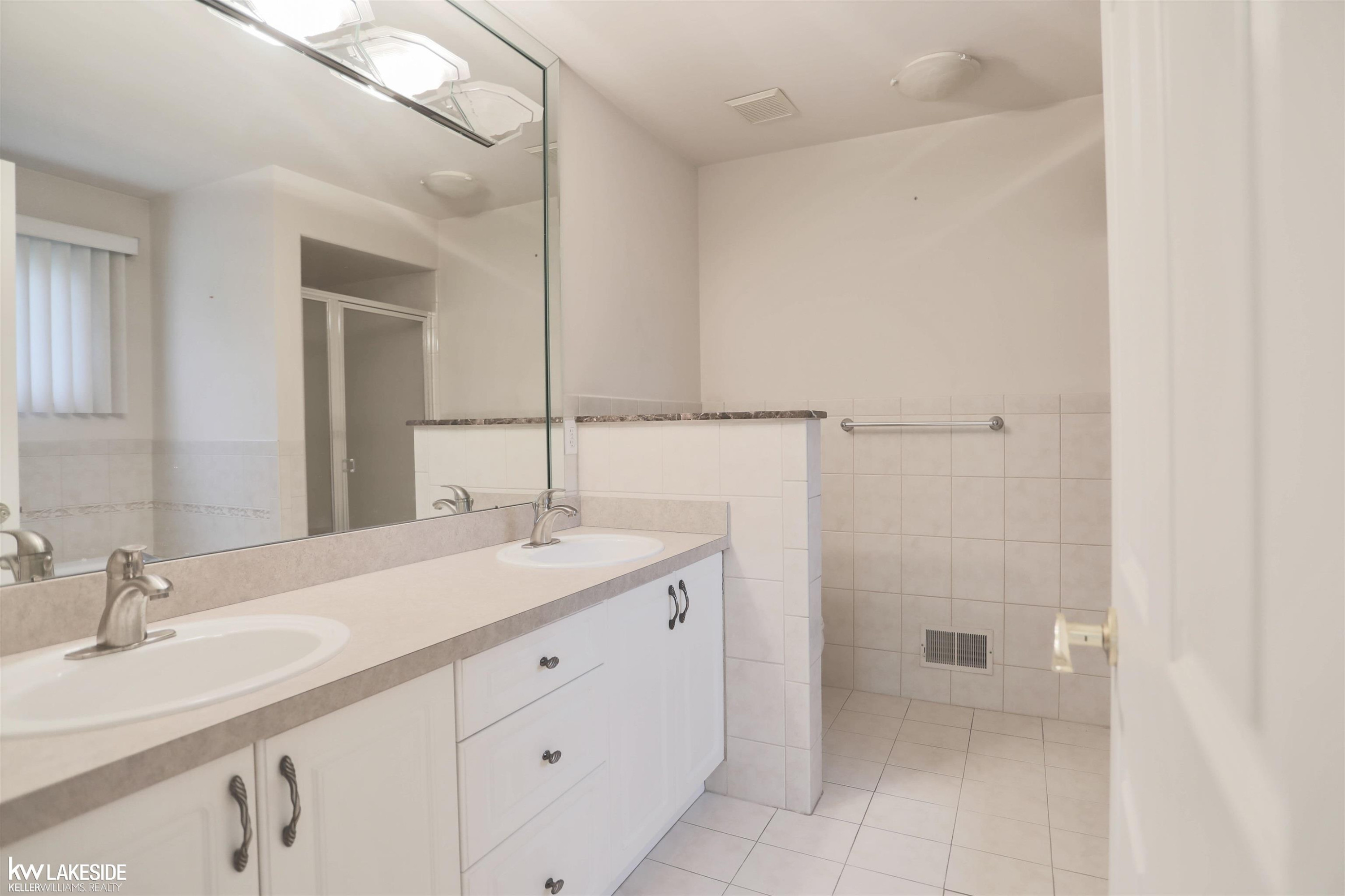 14935 Stoney Brook, Utica, MI 48315 — Photo 33