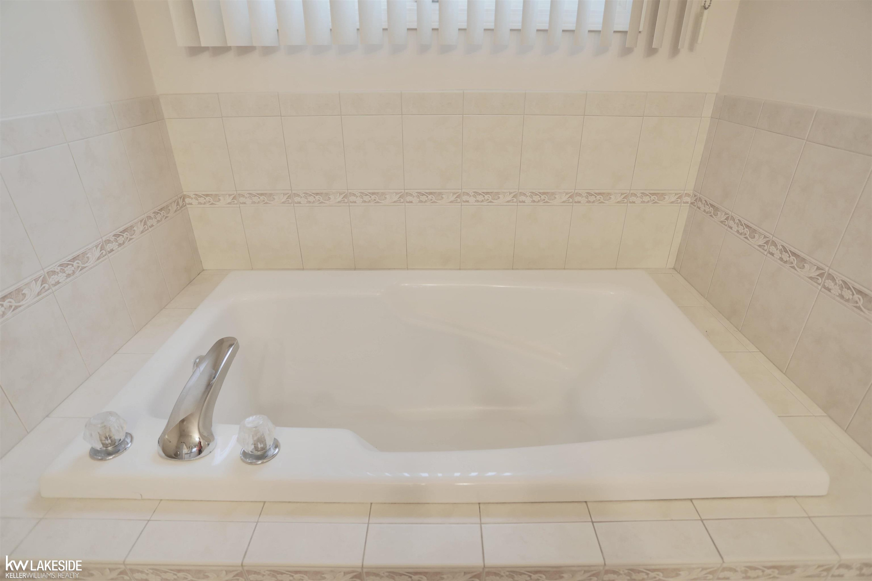 14935 Stoney Brook, Utica, MI 48315 — Photo 34
