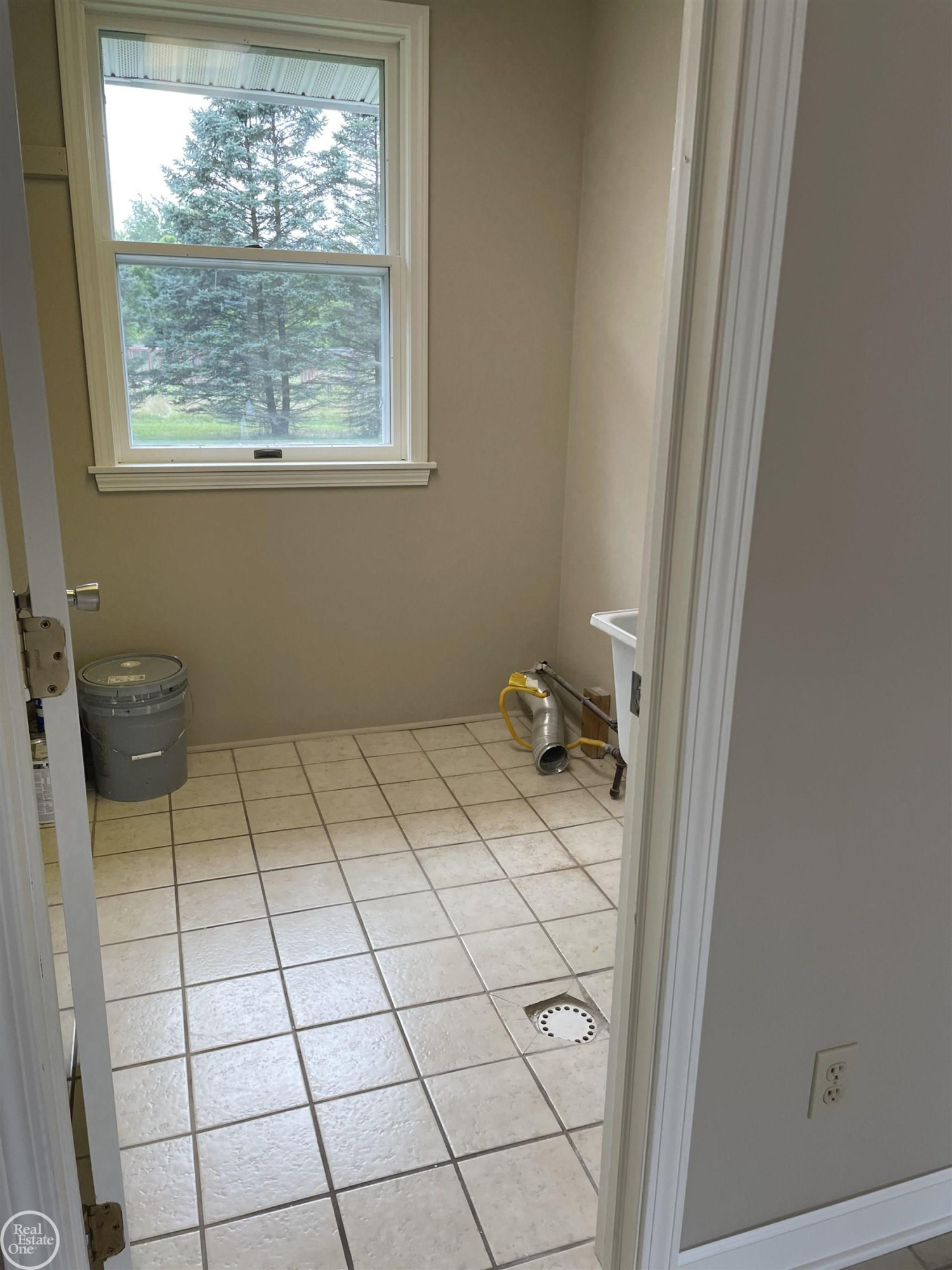 13298 Belle River Road, MI — Photo 33