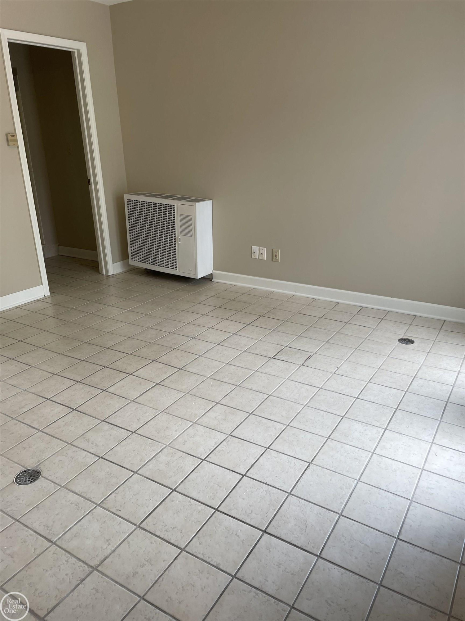 13298 Belle River Road, MI — Photo 34