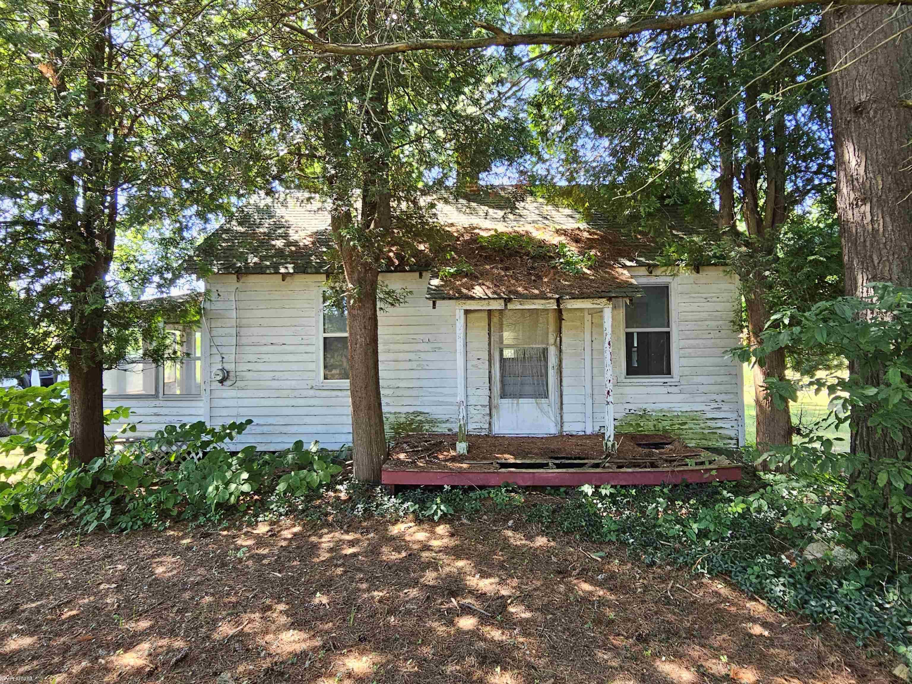 6260 Day Road, MI 48419 — front exterior