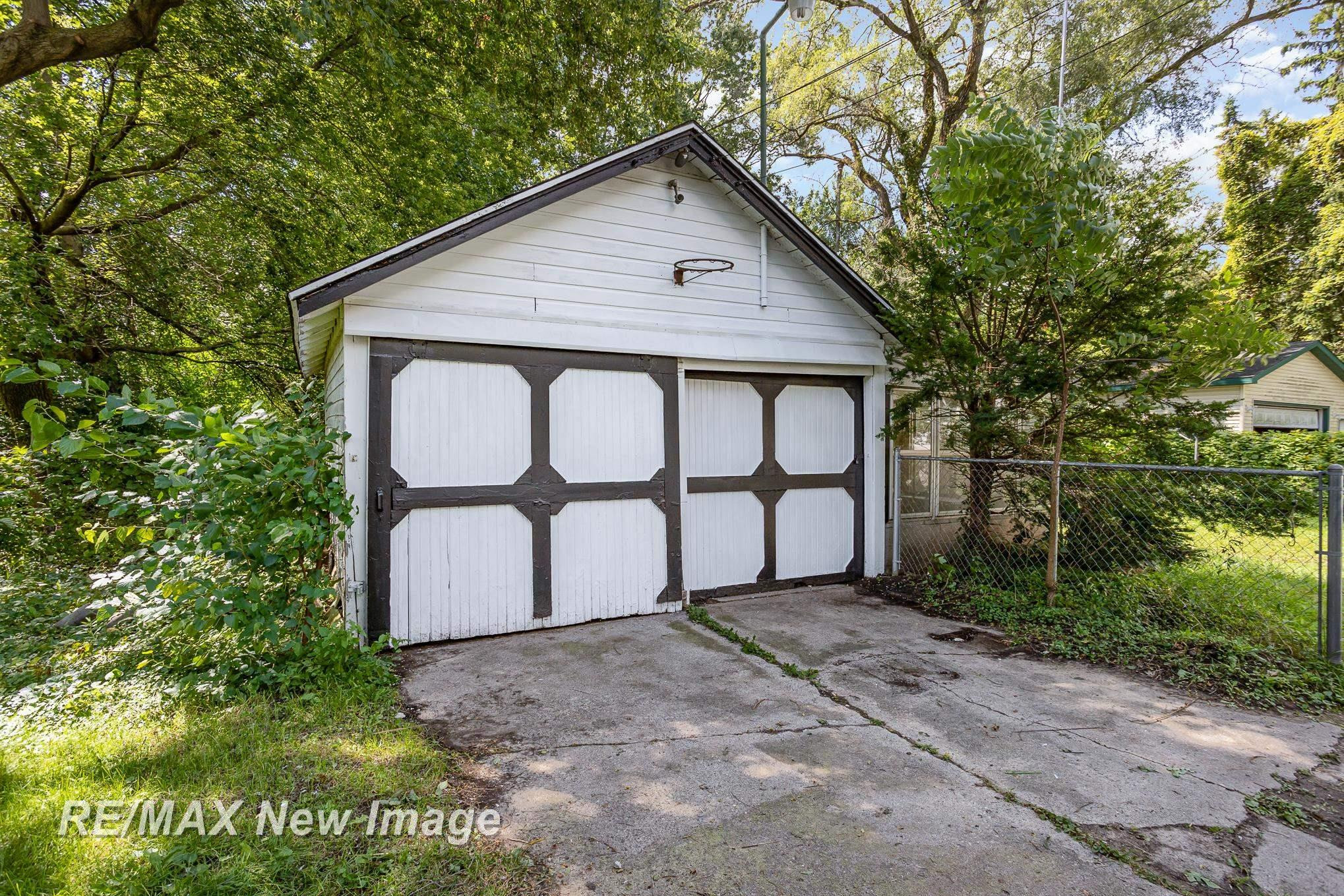 2065 Houlihan Road, Saginaw, MI 48601 — Photo 24
