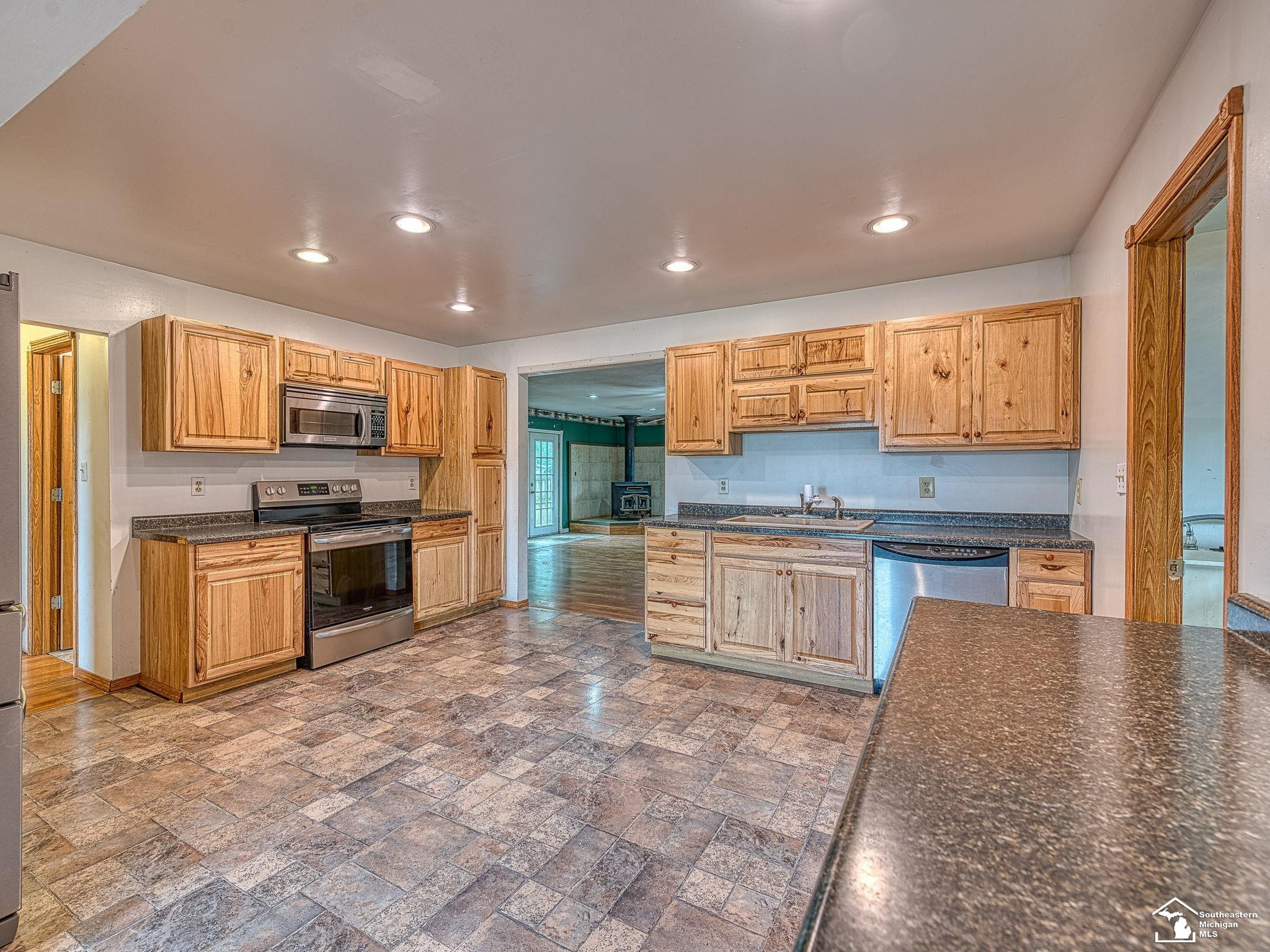 9583 Exeter, Carleton, MI 48117 — Photo 9