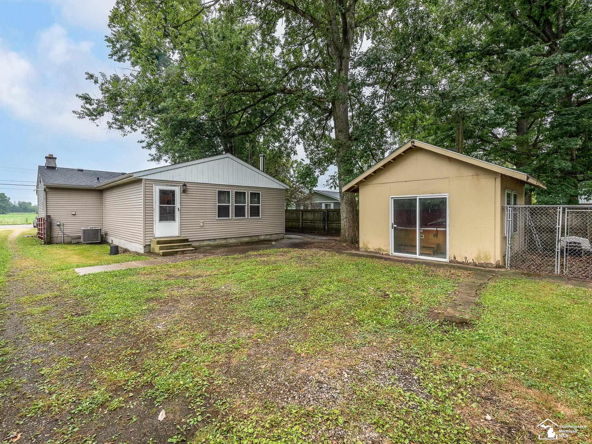 9583 Exeter, Carleton, MI 48117 — Photo 21
