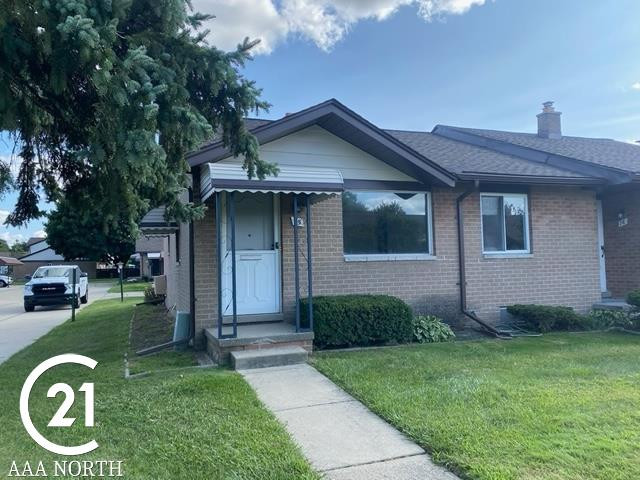 8401 18 Mile 75D Road, Sterling Heights, MI 48313 — front exterior