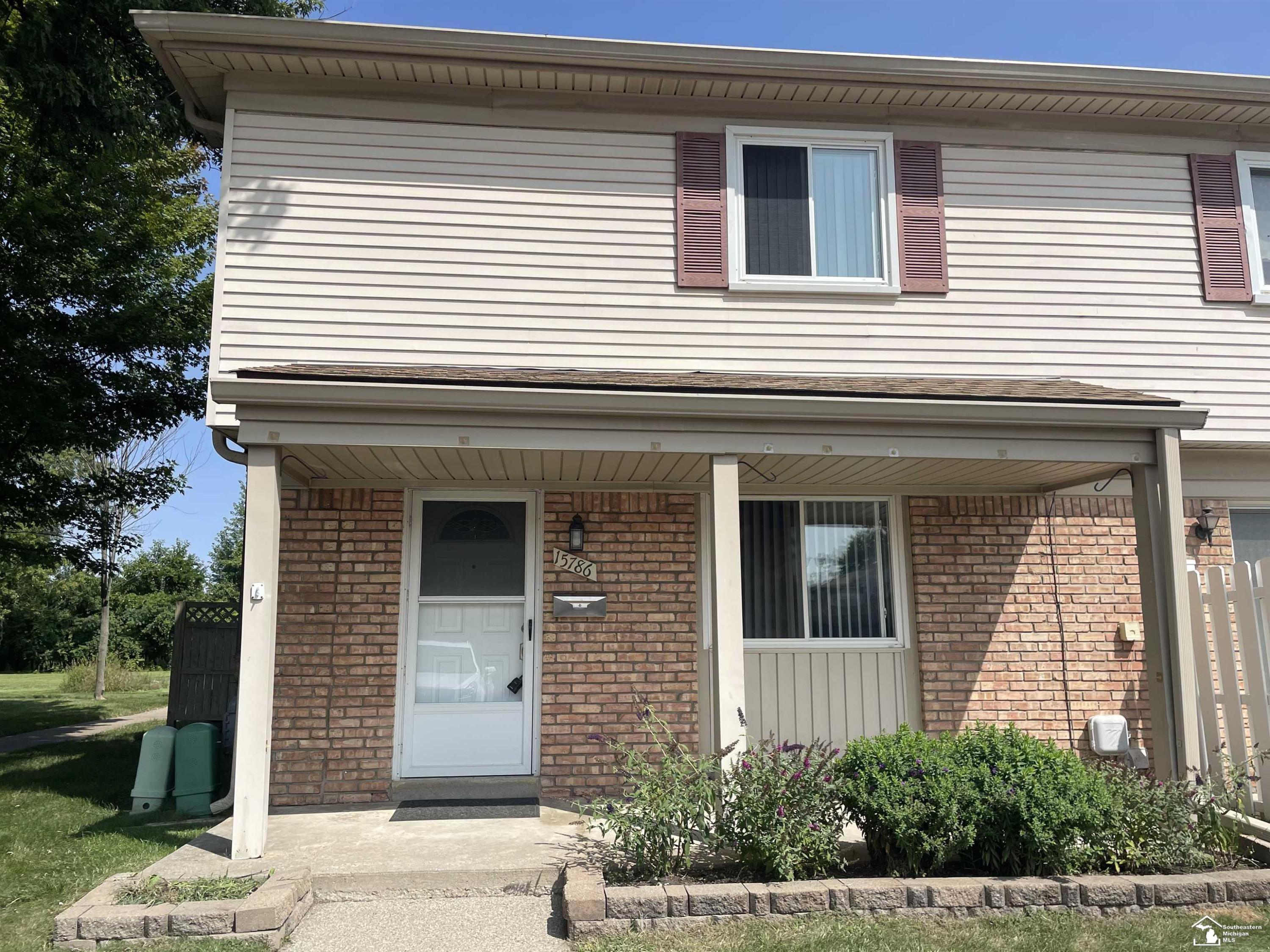 15786 Dupage, Taylor, MI 48180 — front exterior