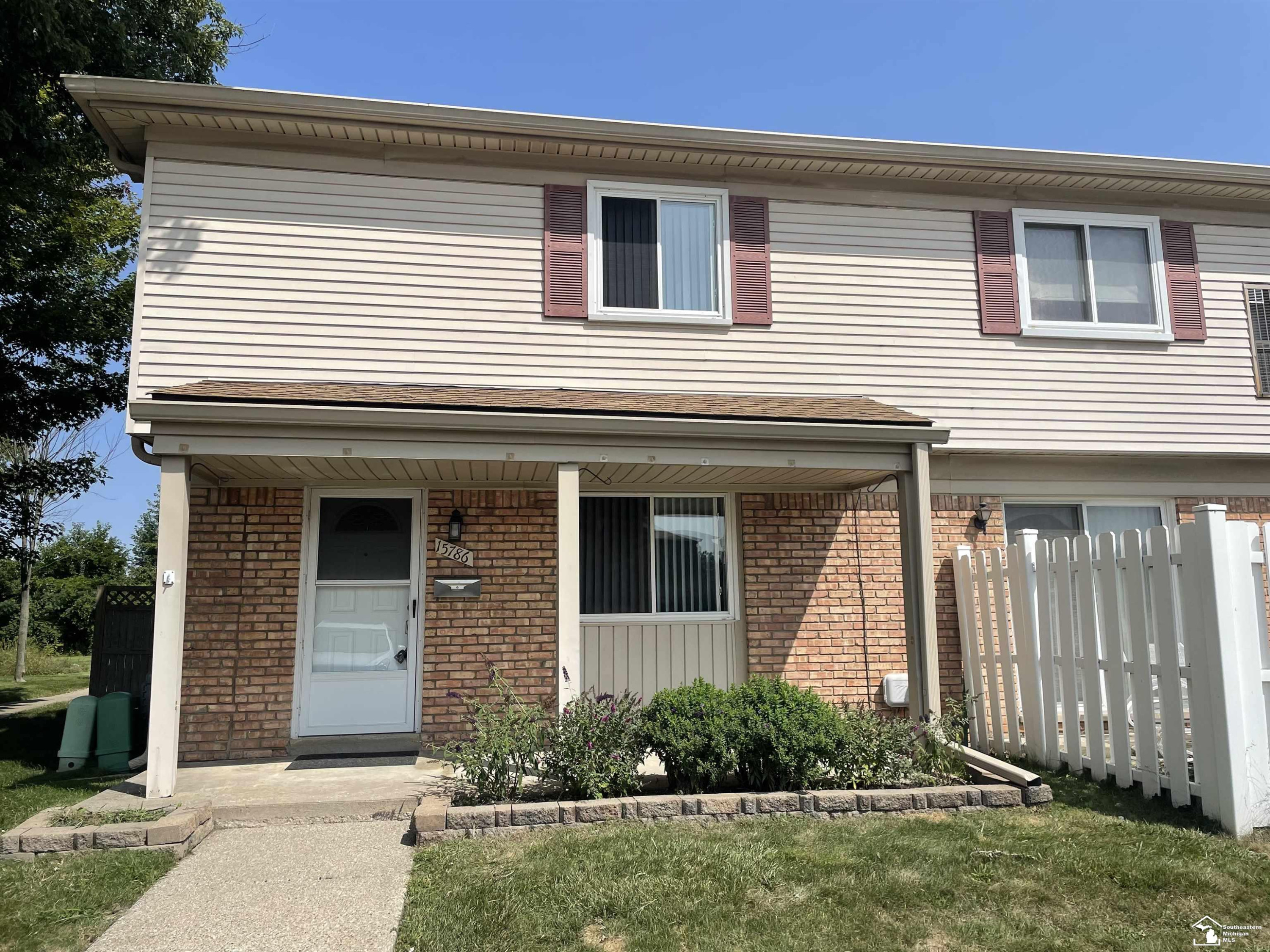 15786 Dupage, Taylor, MI 48180 — Photo 2