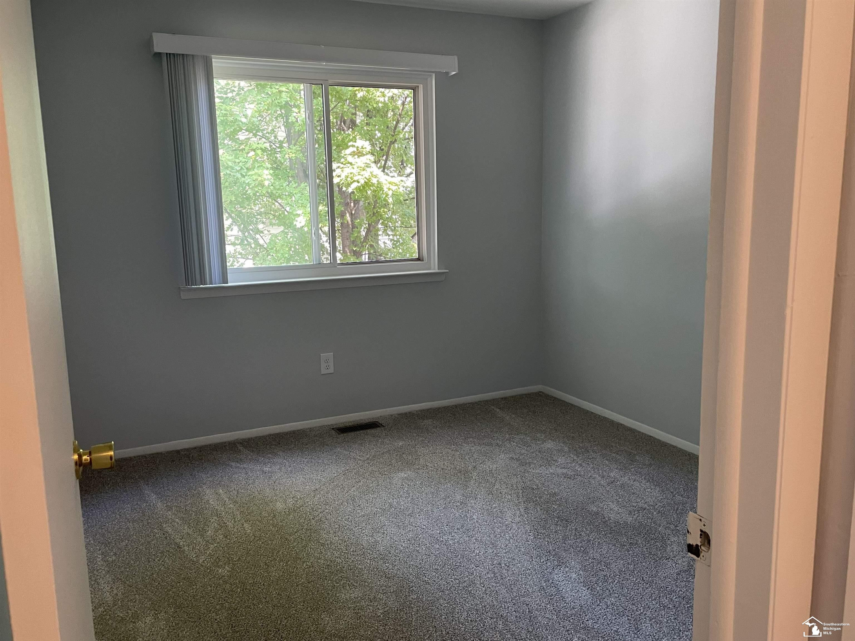 15786 Dupage, Taylor, MI 48180 — Photo 15