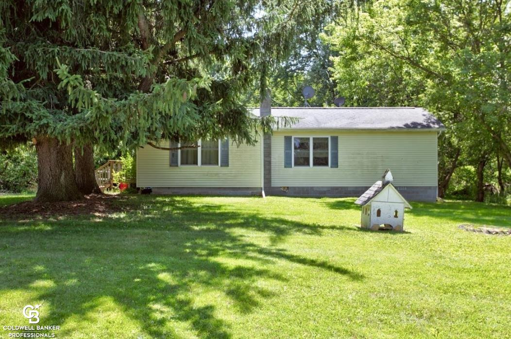 10097 Beckett Road, MI 48006 — front exterior