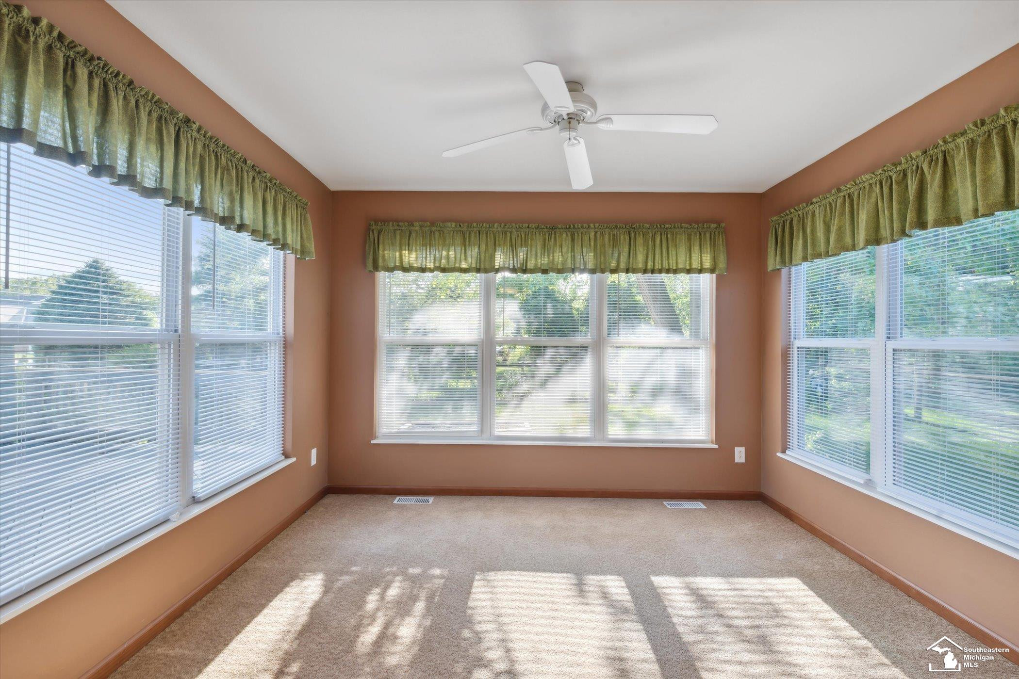 942 Hickory Creek, Temperance, MI 48182 — Photo 8