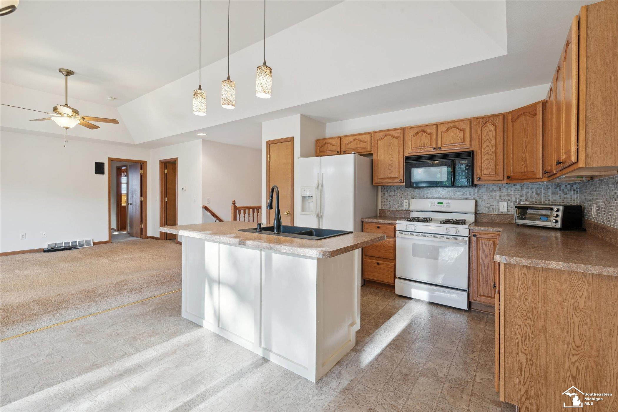 942 Hickory Creek, Temperance, MI 48182 — Photo 13