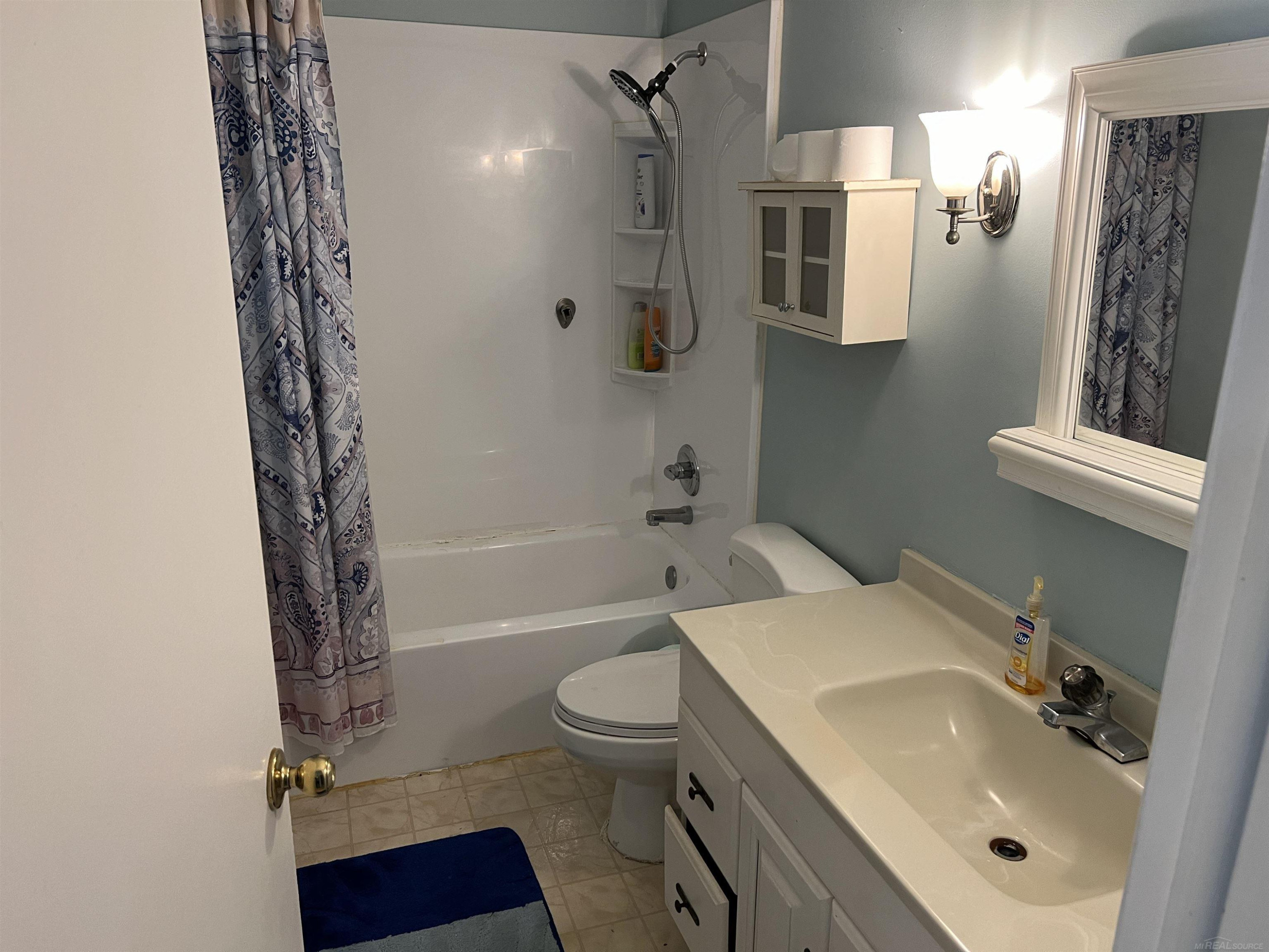 2937 Roundtree Drive, Troy, MI 48083 — Photo 9