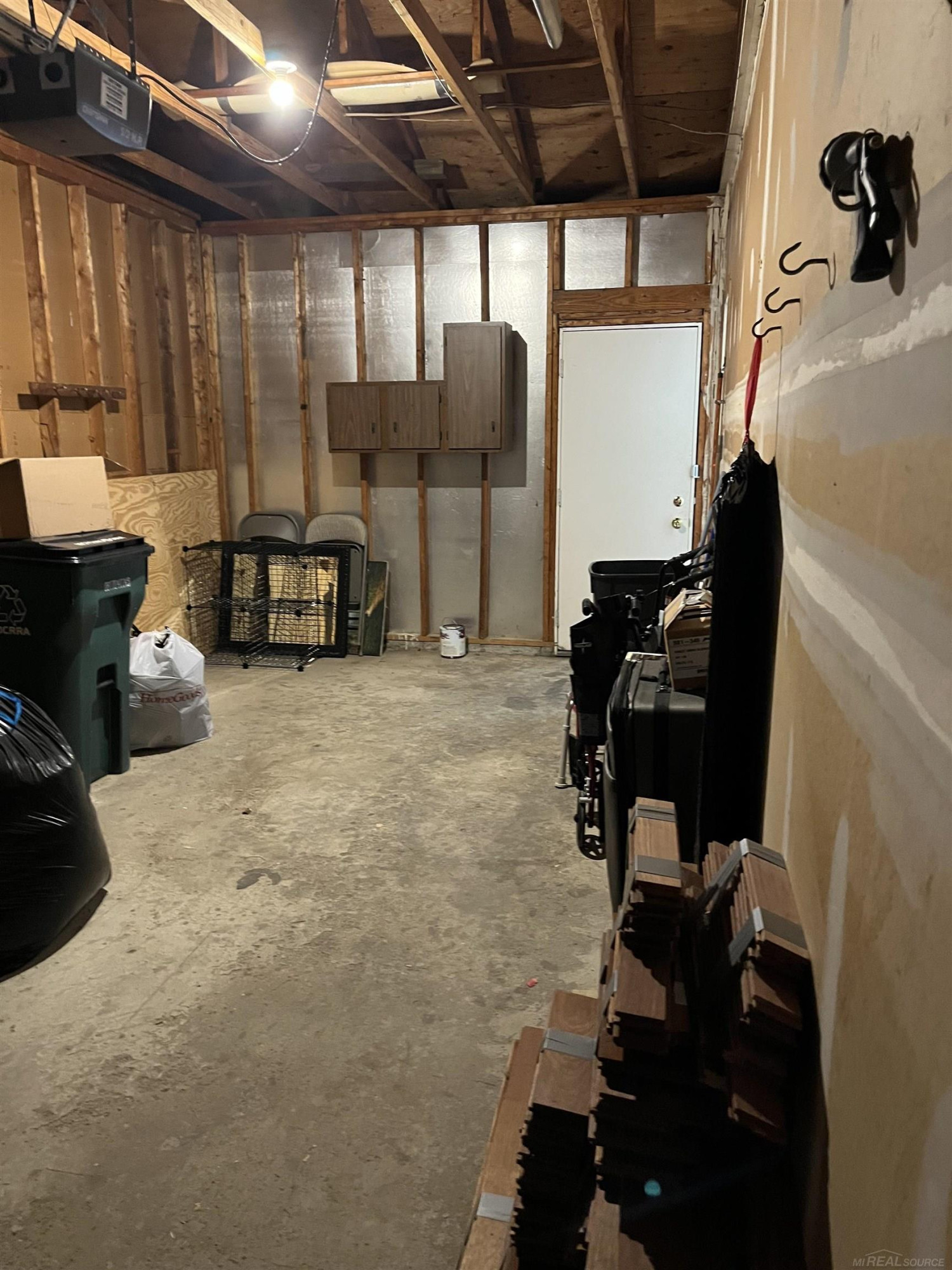 2937 Roundtree Drive, Troy, MI 48083 — Photo 16