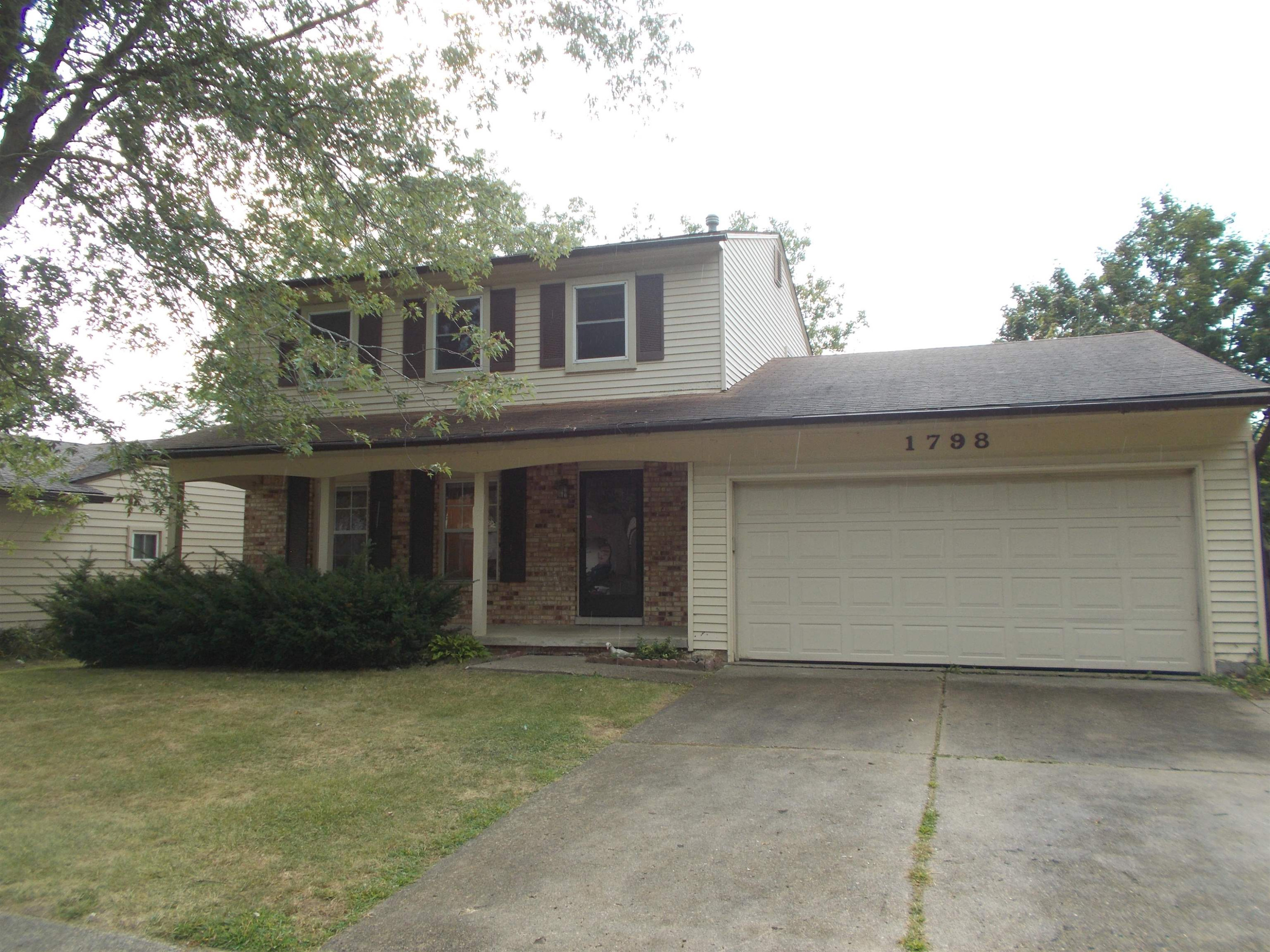 1798 Hamlet, Ypsilanti, MI 48198 — front exterior