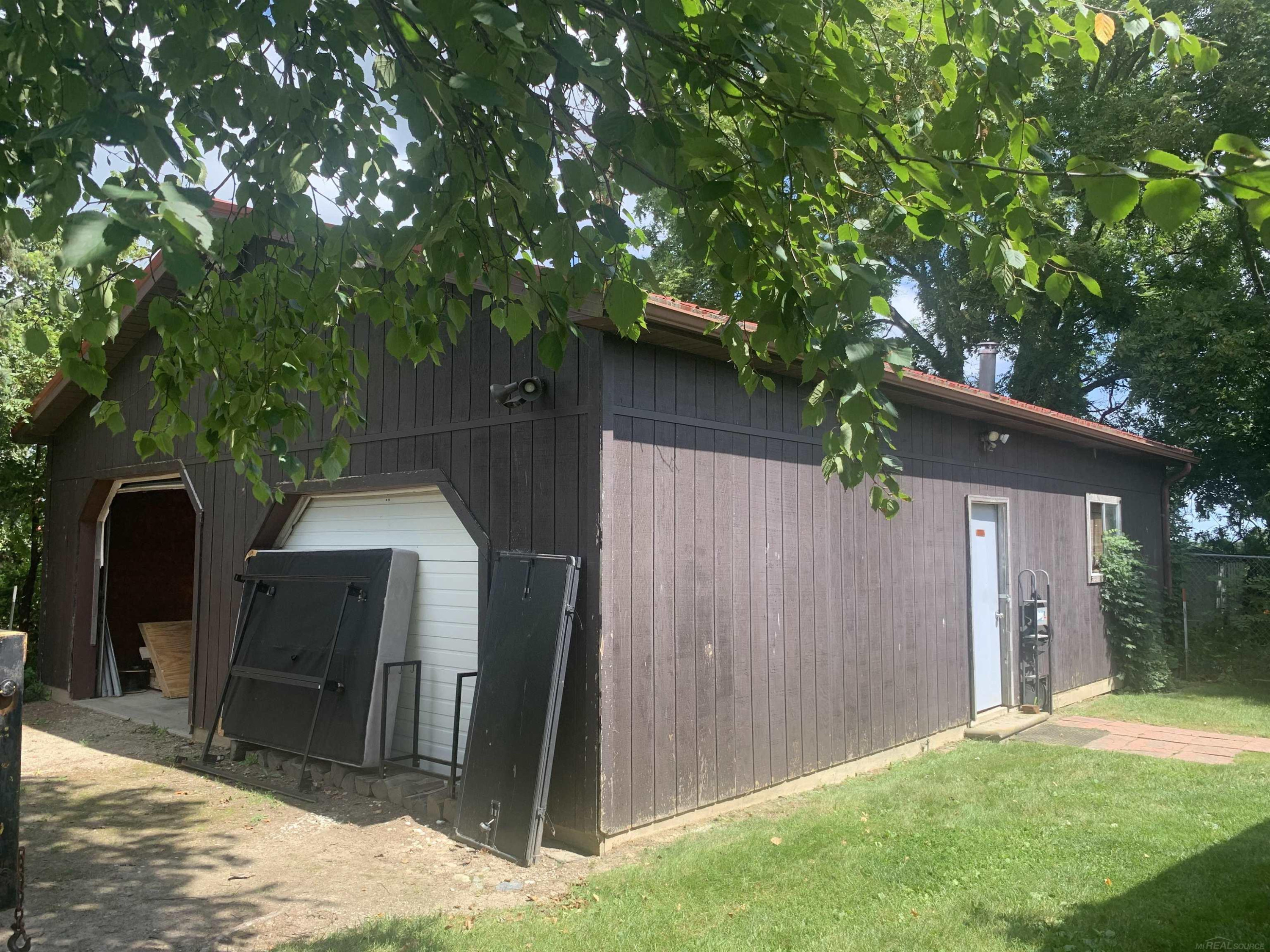 7124 Bricker Road, Avoca, MI 48006 — Photo 3