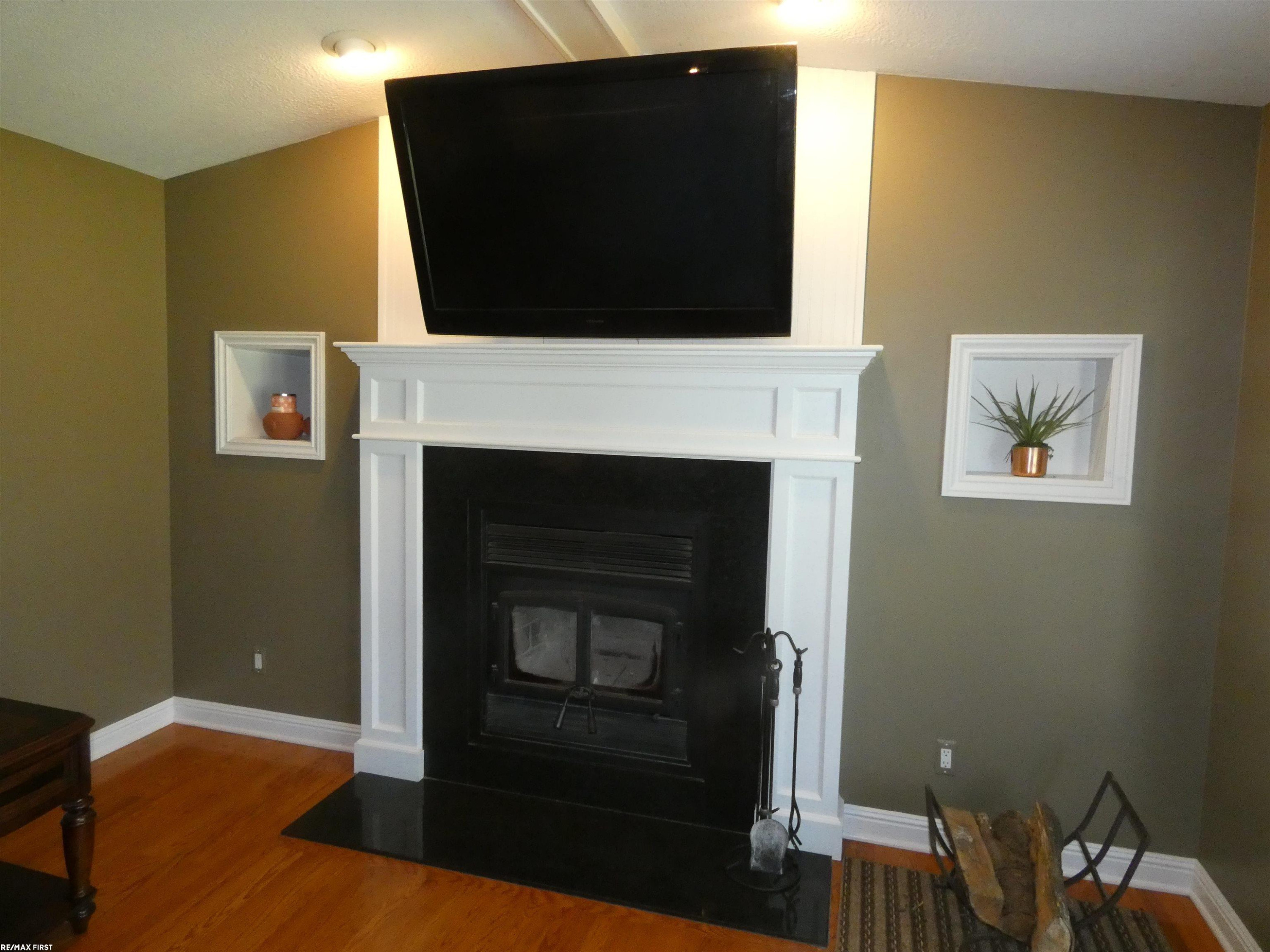 60415 Indian Trail Trail, MI — Photo 17