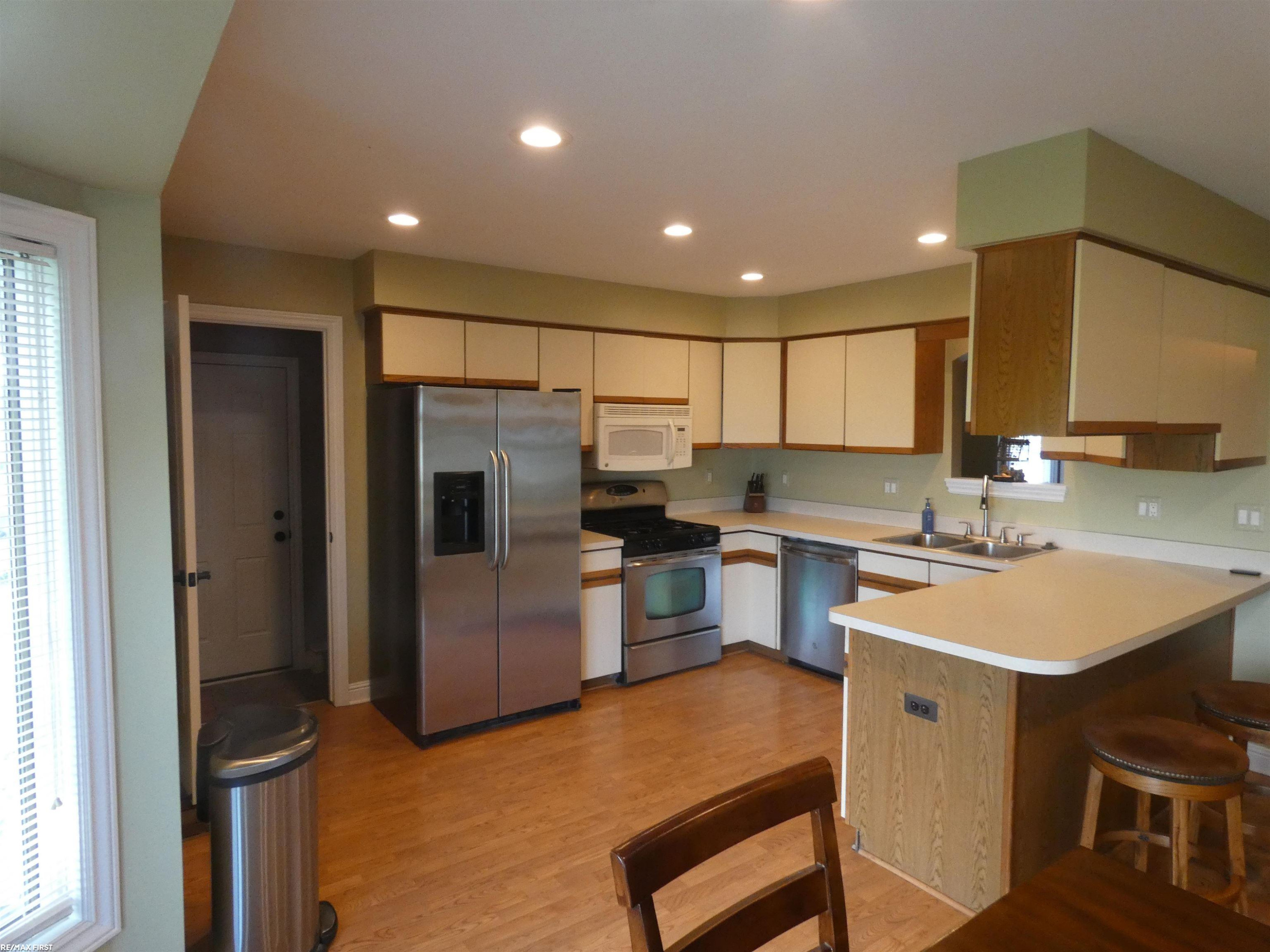 60415 Indian Trail Trail, MI — Photo 21