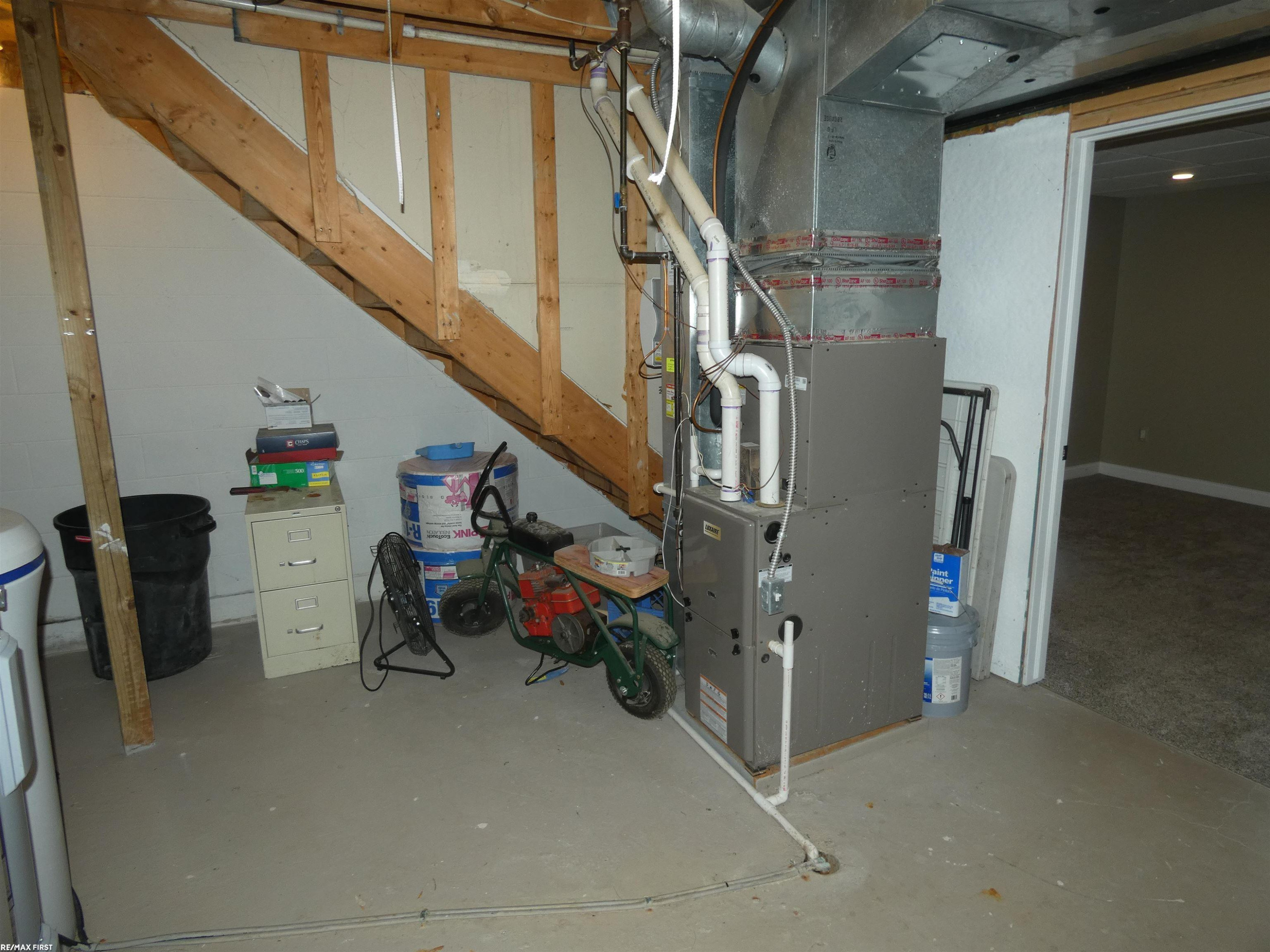 60415 Indian Trail Trail, MI — Photo 27