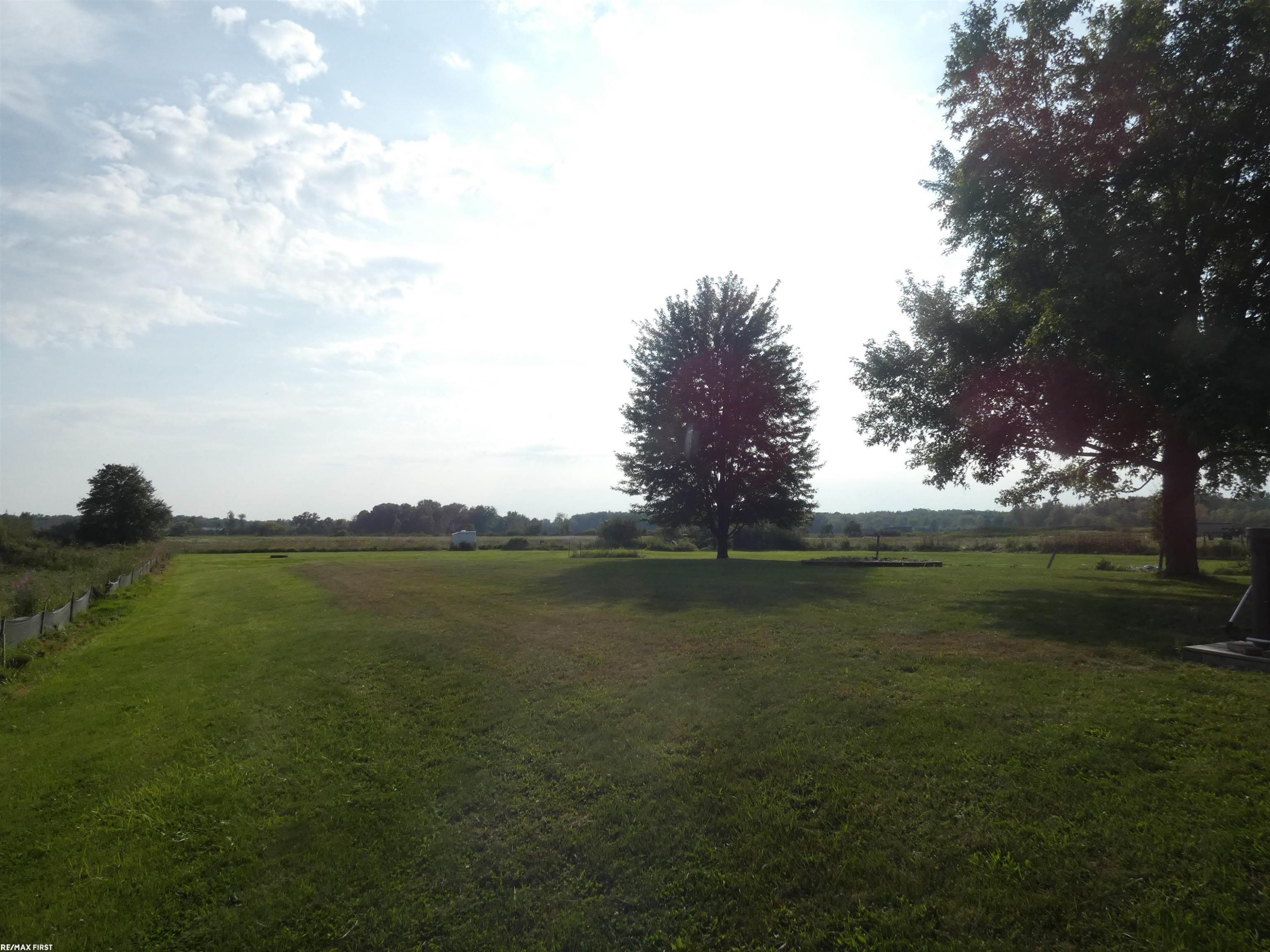 60415 Indian Trail Trail, MI — Photo 32