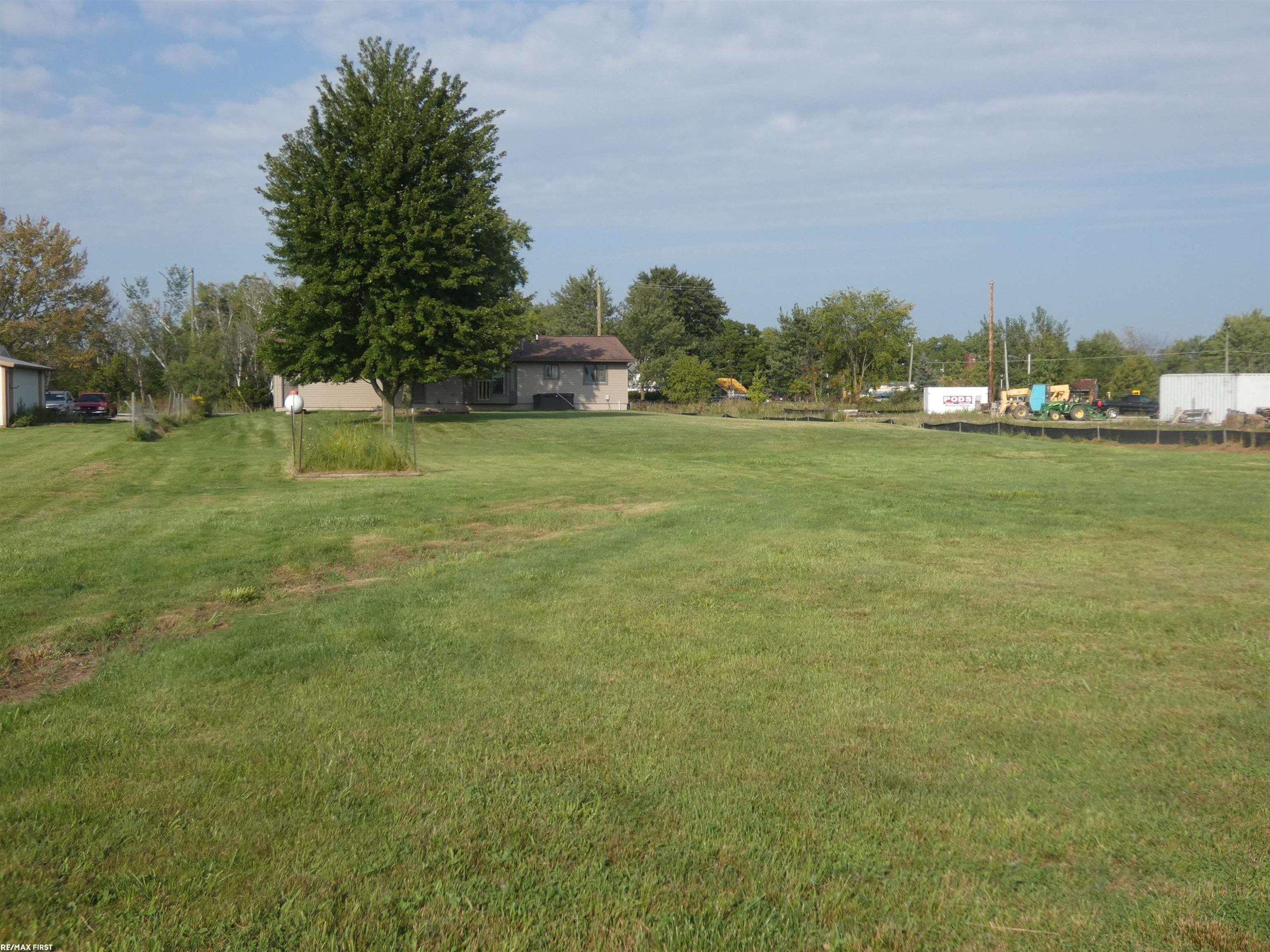 60415 Indian Trail Trail, MI — Photo 35