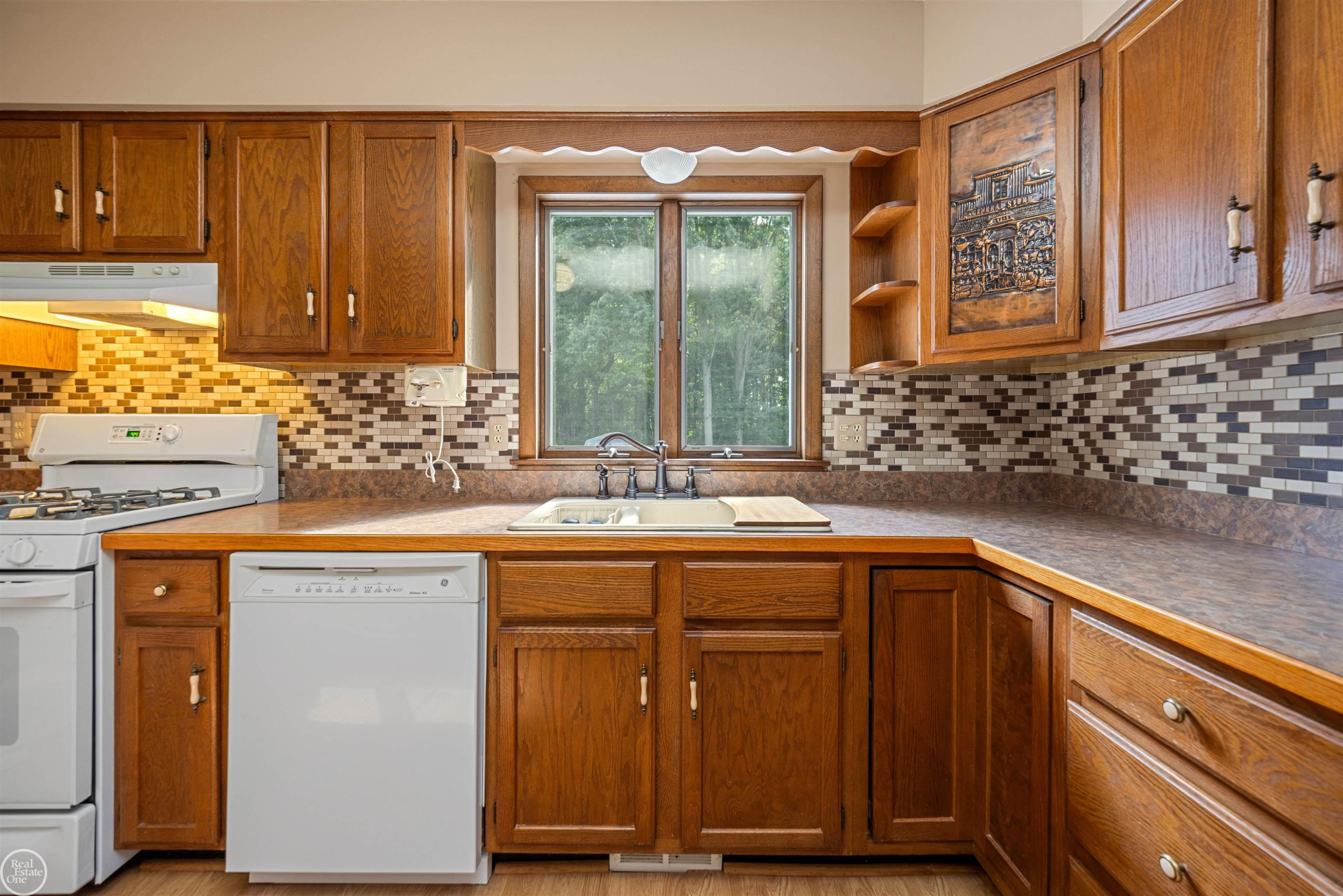 372 W Winds Drive, Almont, MI 48003 — Photo 7