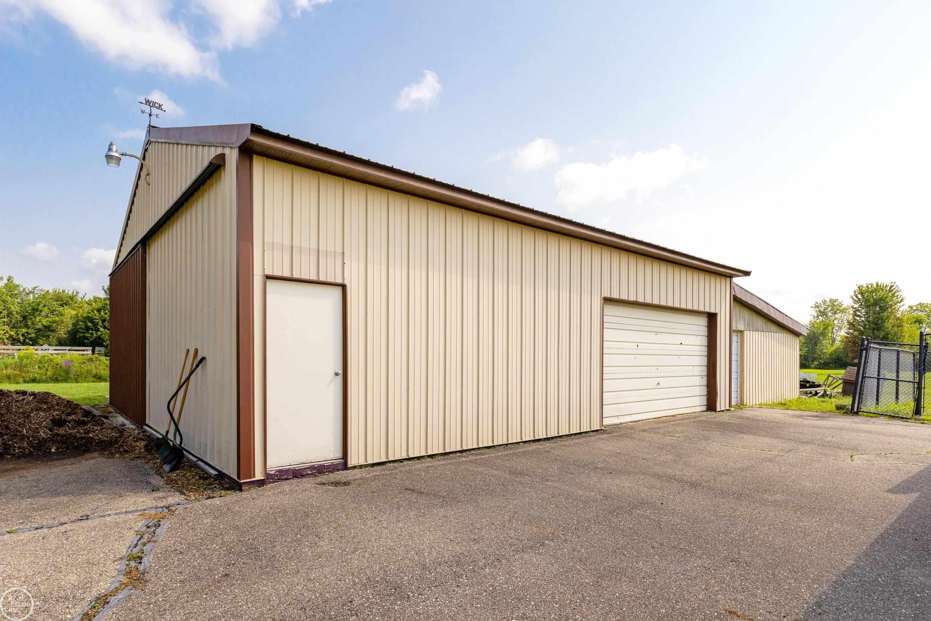 861 Hessen Road, MI — Photo 13