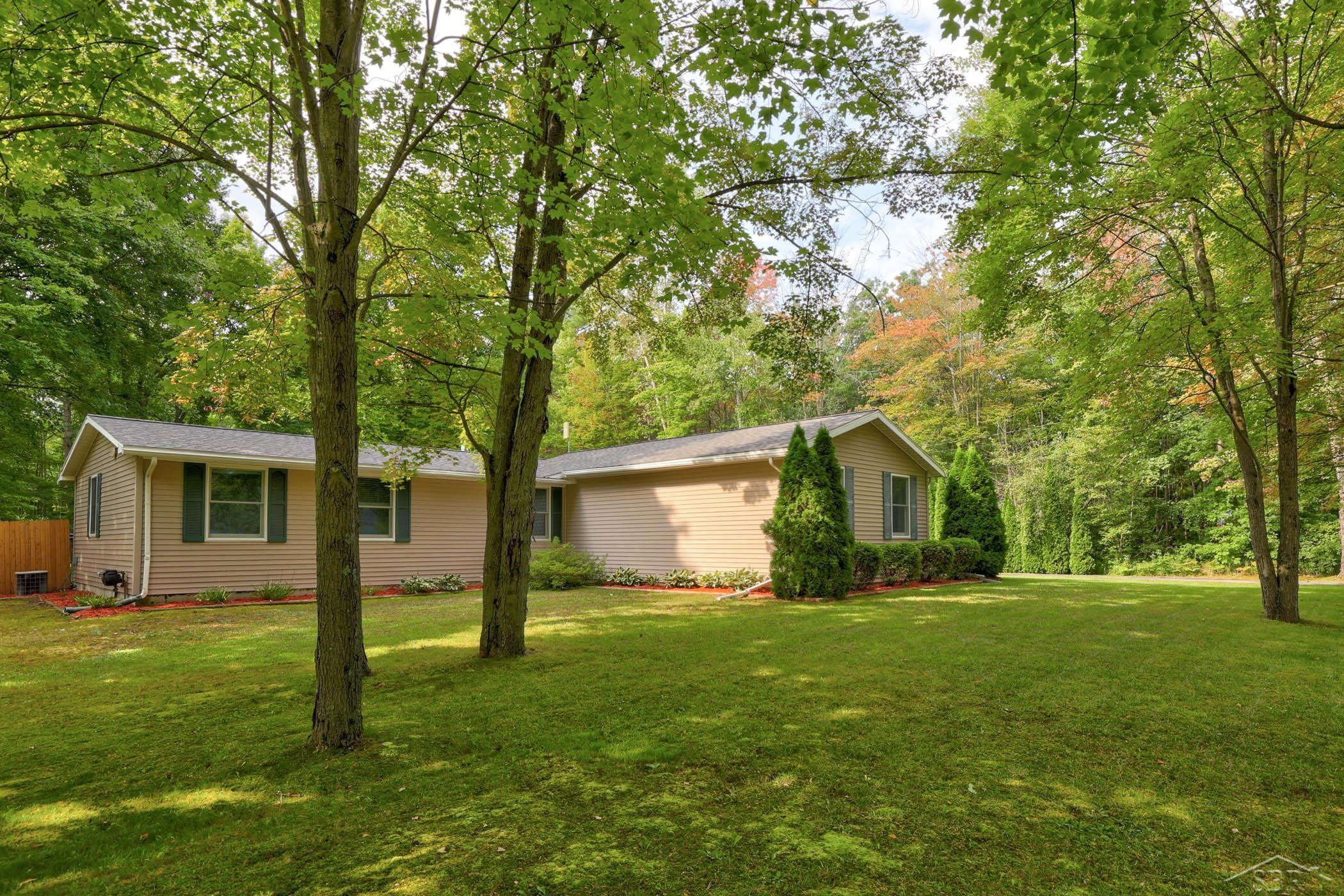 11355 Swan Creek Road, Saginaw, MI 48609 — front exterior