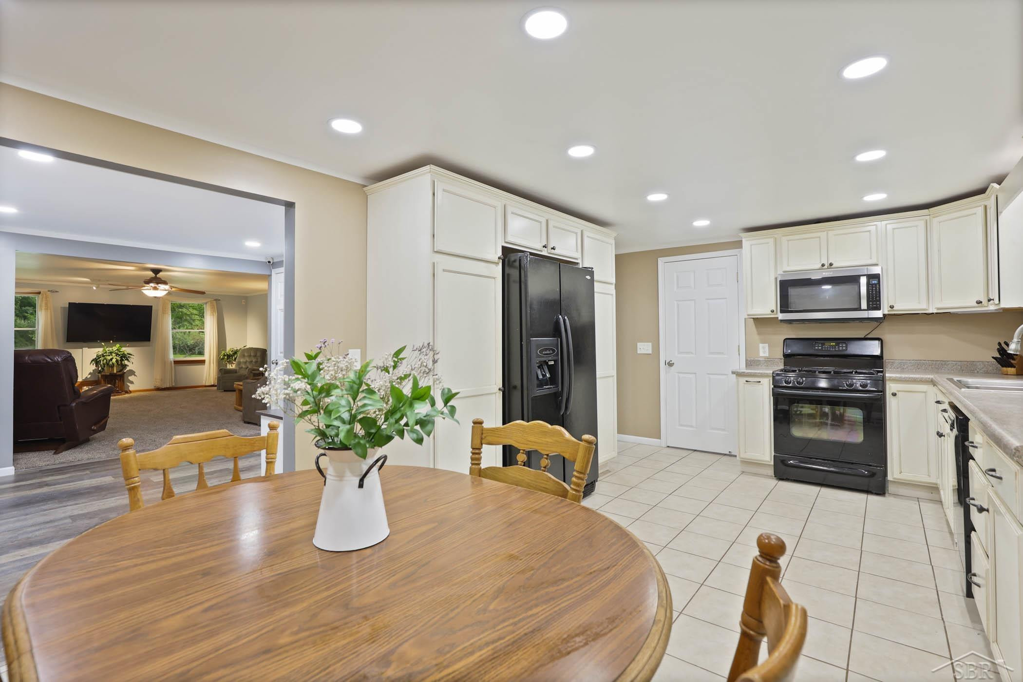 11355 Swan Creek Road, Saginaw, MI 48609 — Photo 9