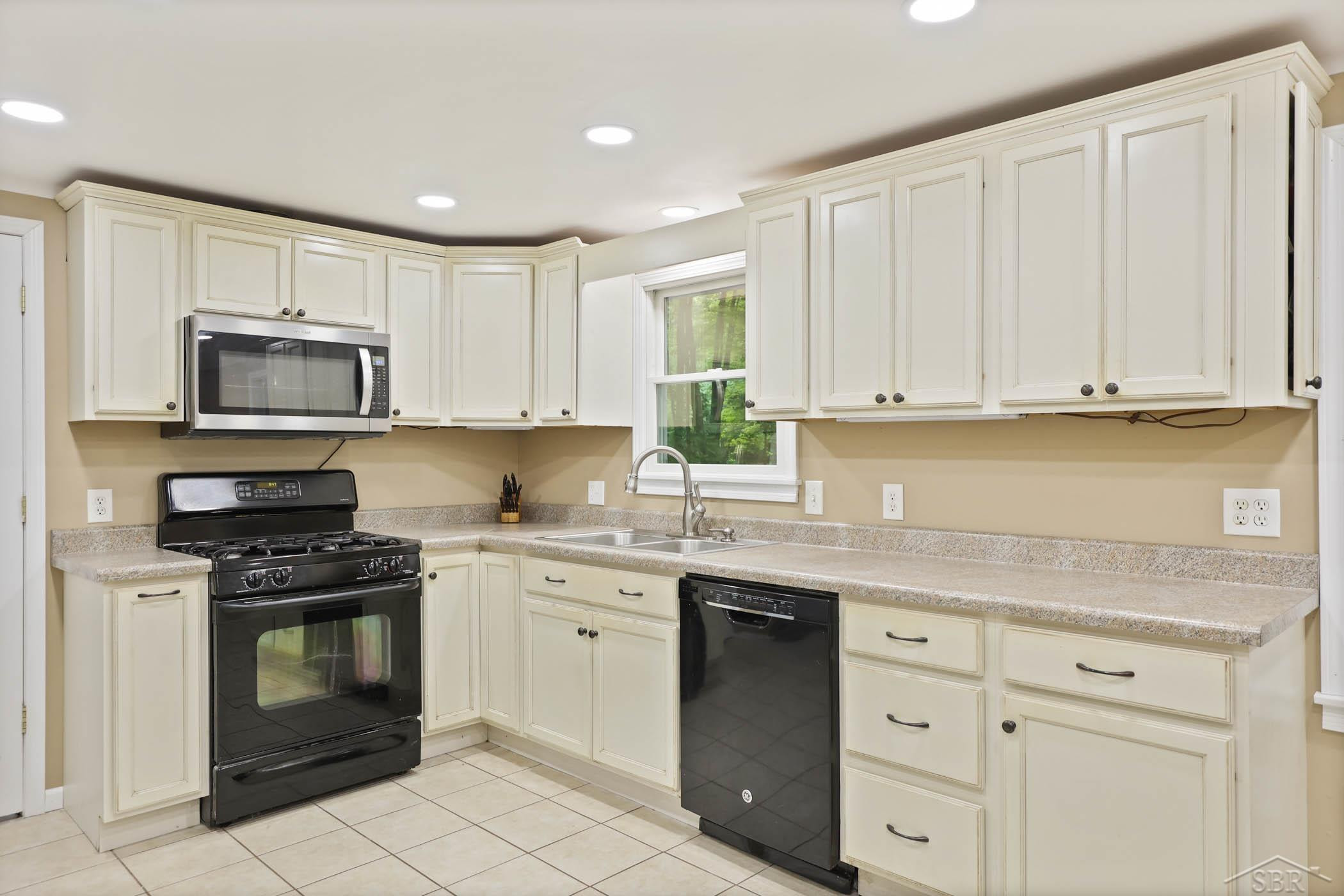 11355 Swan Creek Road, Saginaw, MI 48609 — Photo 12