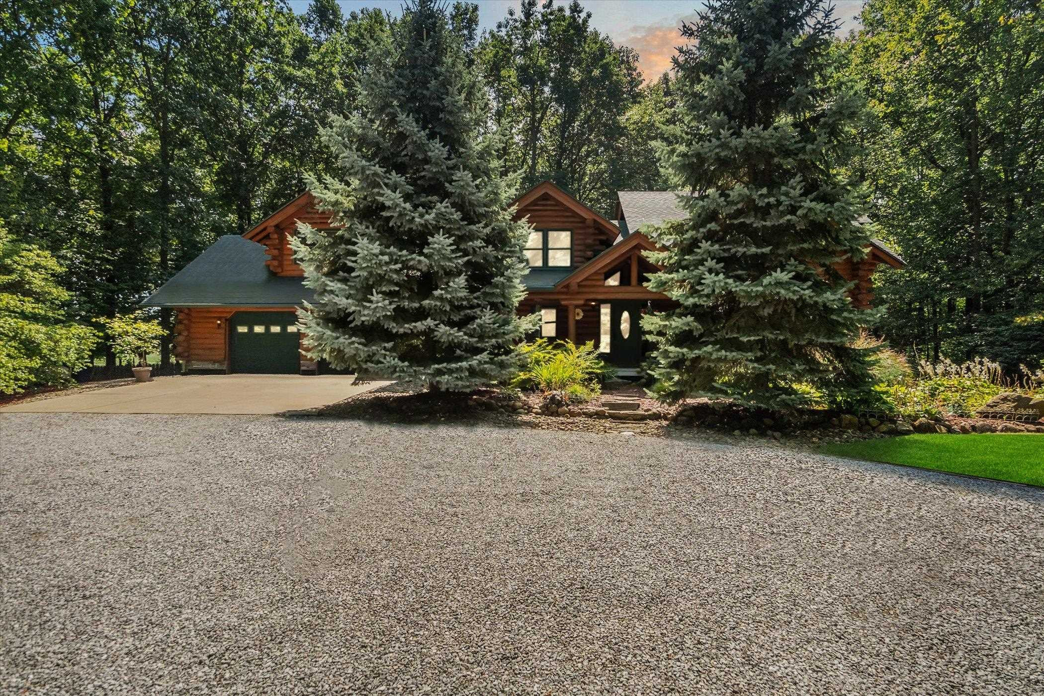 5703 Peet, Chesaning, MI 48616 — front exterior