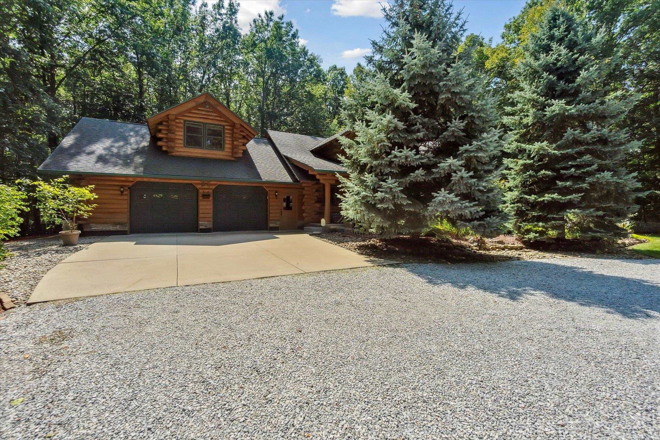 5703 Peet, Chesaning, MI 48616 — Photo 2