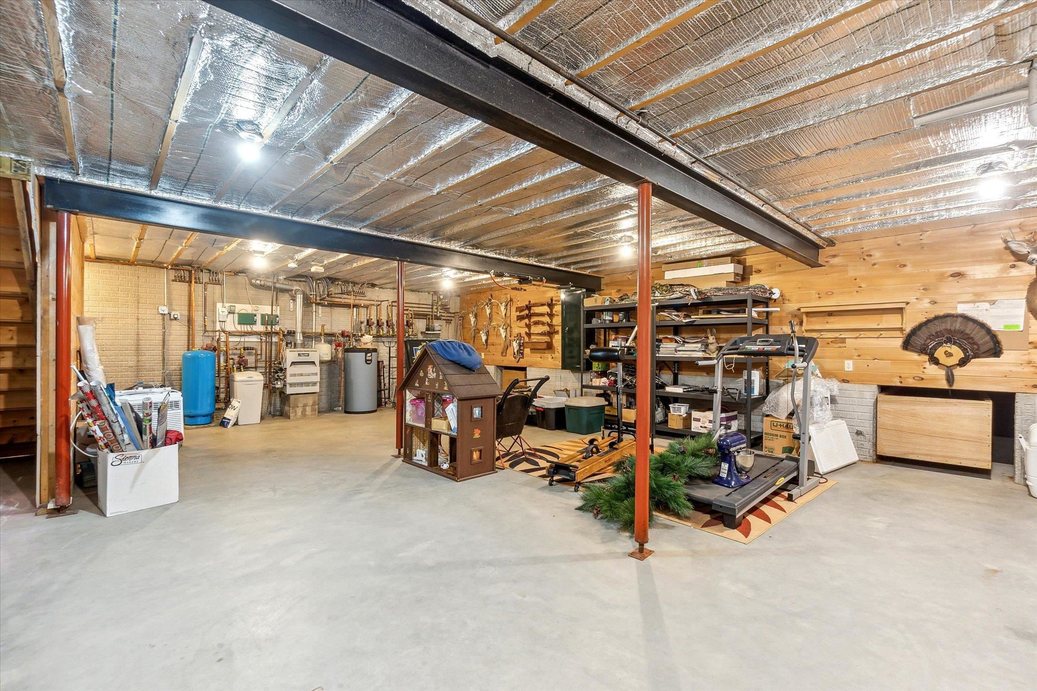 5703 Peet, Chesaning, MI 48616 — Photo 31