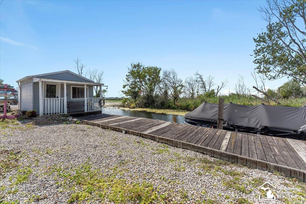 7146 Lakeshore, Newport, MI 48166 — Photo 11