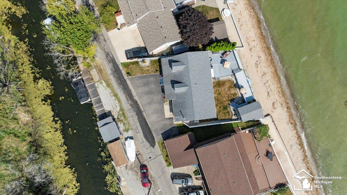 7146 Lakeshore, Newport, MI 48166 — Photo 16