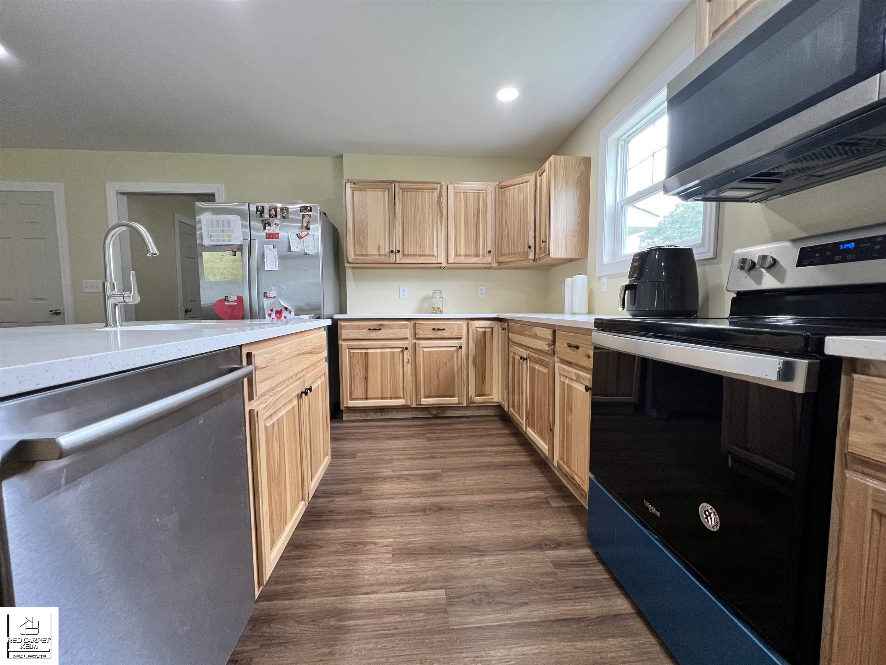 330 Sherman, Ortonville, MI 48462 — Photo 2