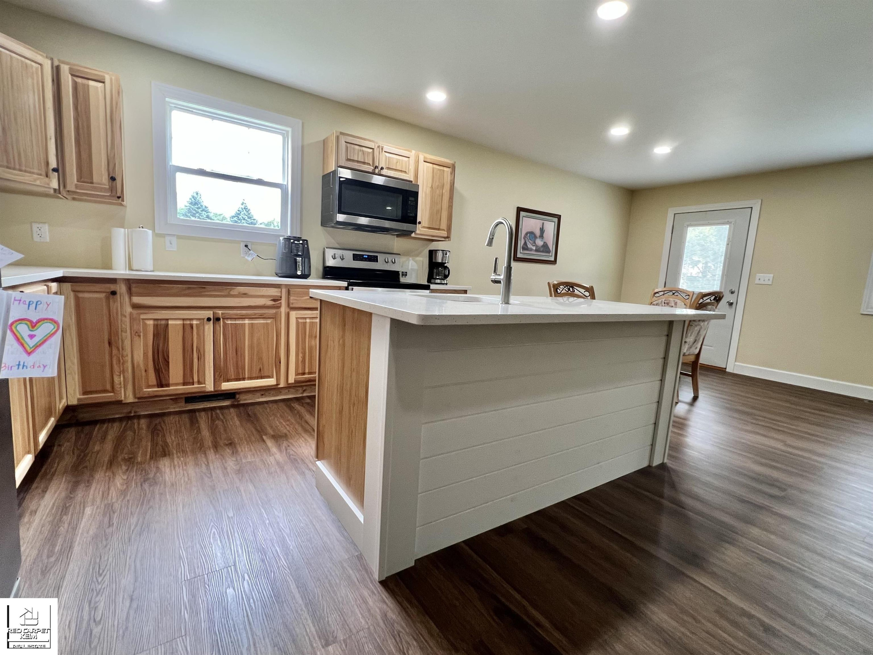 330 Sherman, Ortonville, MI 48462 — Photo 4